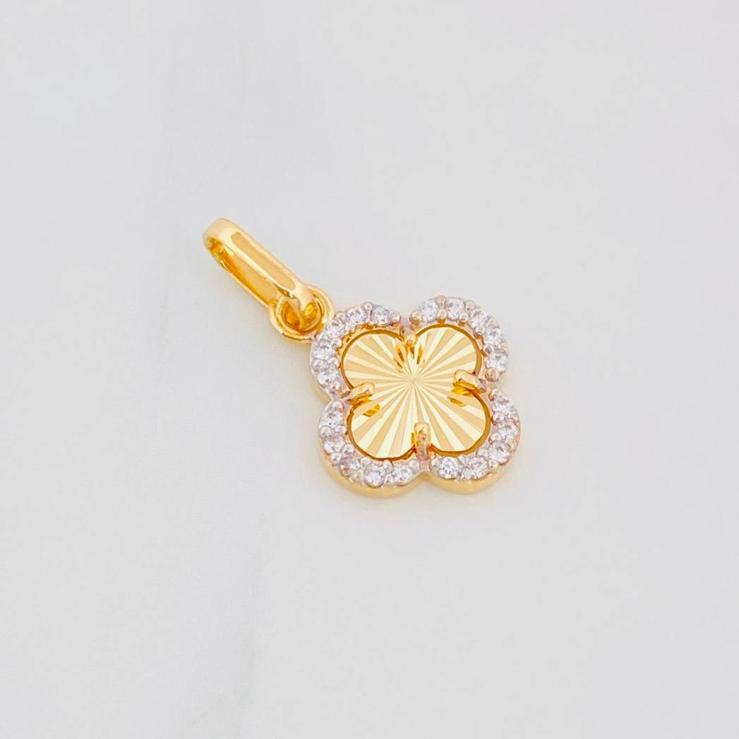 Dije Trebol 1g / 3/4 in Dos Oros Amarillo Blanco 18K