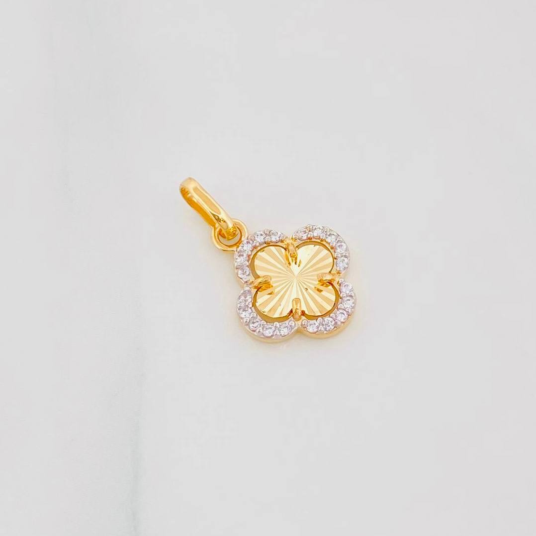 Dije Trebol 1g / 3/4 in Dos Oros Amarillo Blanco 18K
