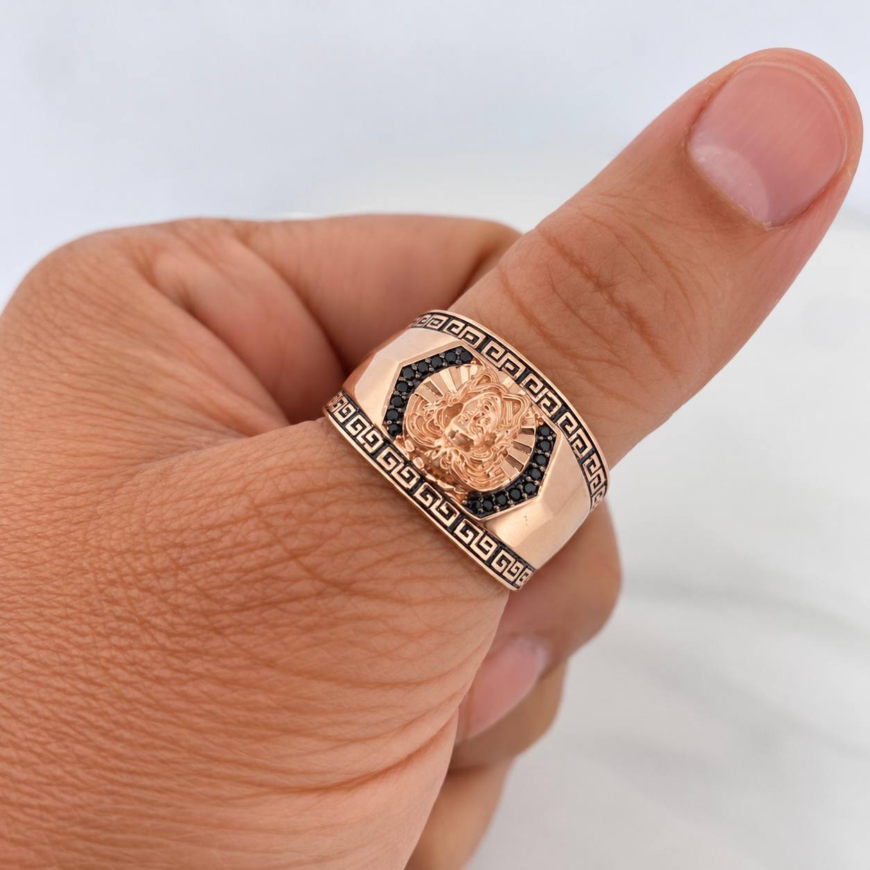 Medusa Ring 9.8g / T11 1/4 Two Golds Black Rose 18K