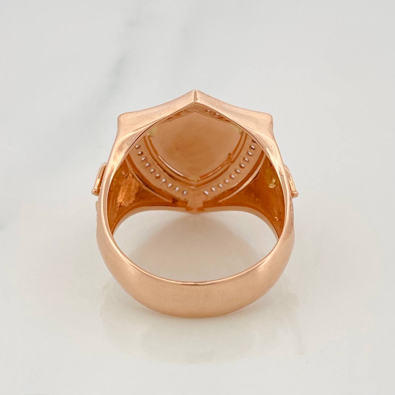 Anillo Escudo Caballo 8.85g / T10 1/2 Dos Oros Blanco Rosa 18K