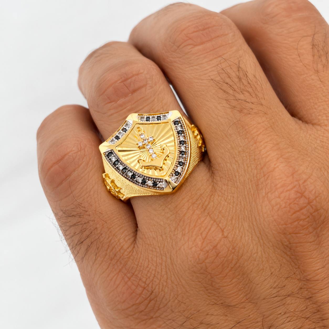 Anillo Escudo Ancla 9.9g / T10 3/4 Dos Oros Amarillo Blanco 18K