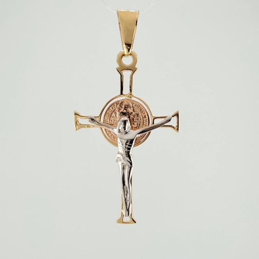 Dije Cruz Cristo San Benito  2.9gr / 1 3/4 in / Tres Oros 18K &