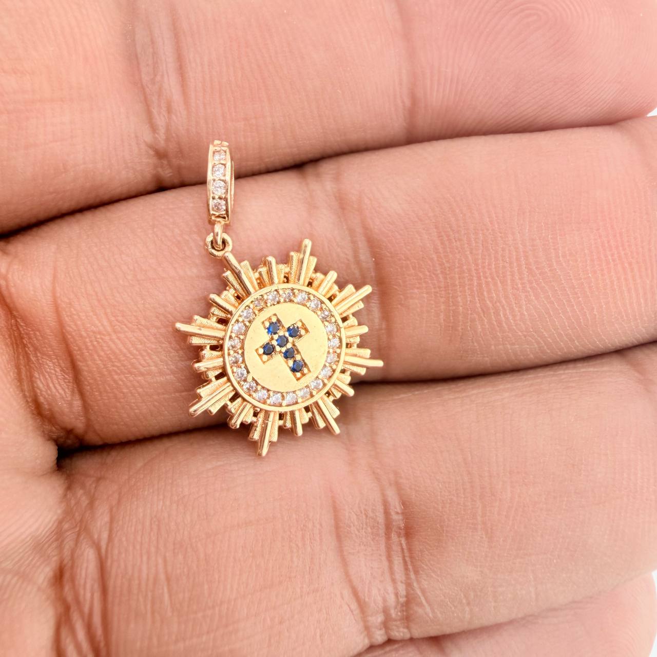 Dije Fragmento Cruz 2.35gr / 1 in / Oro Amarillo 18K &