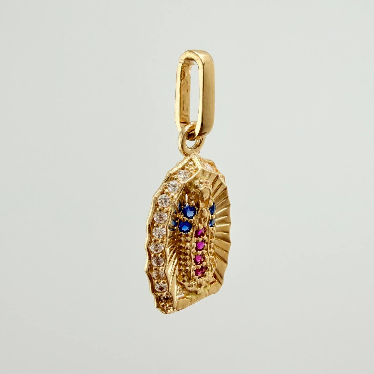 Our Lady of Guadalupe Pendant 1.25gr / 3/4 in / Yellow Gold 18K &