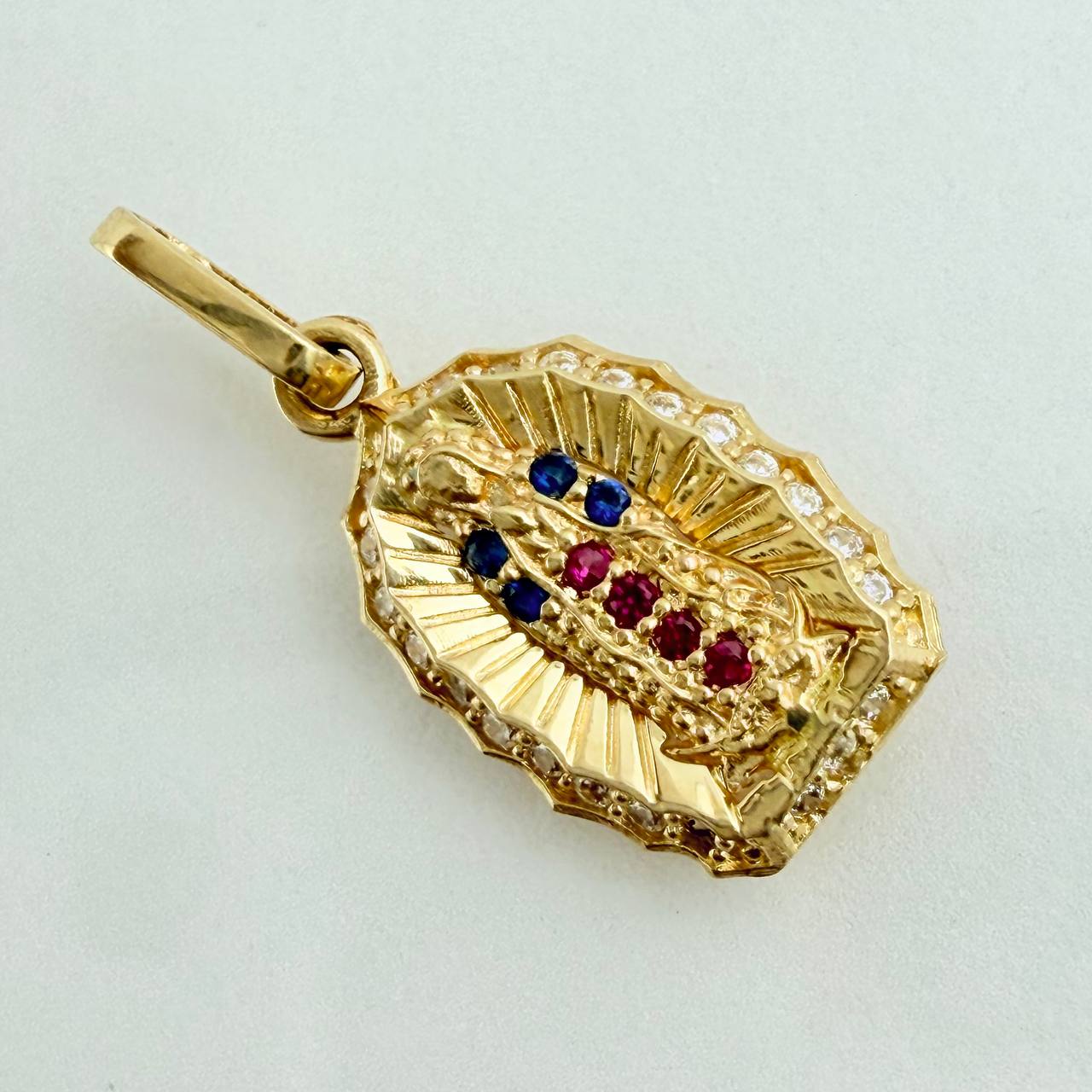 Our Lady of Guadalupe Pendant 1.25gr / 3/4 in / Yellow Gold 18K &