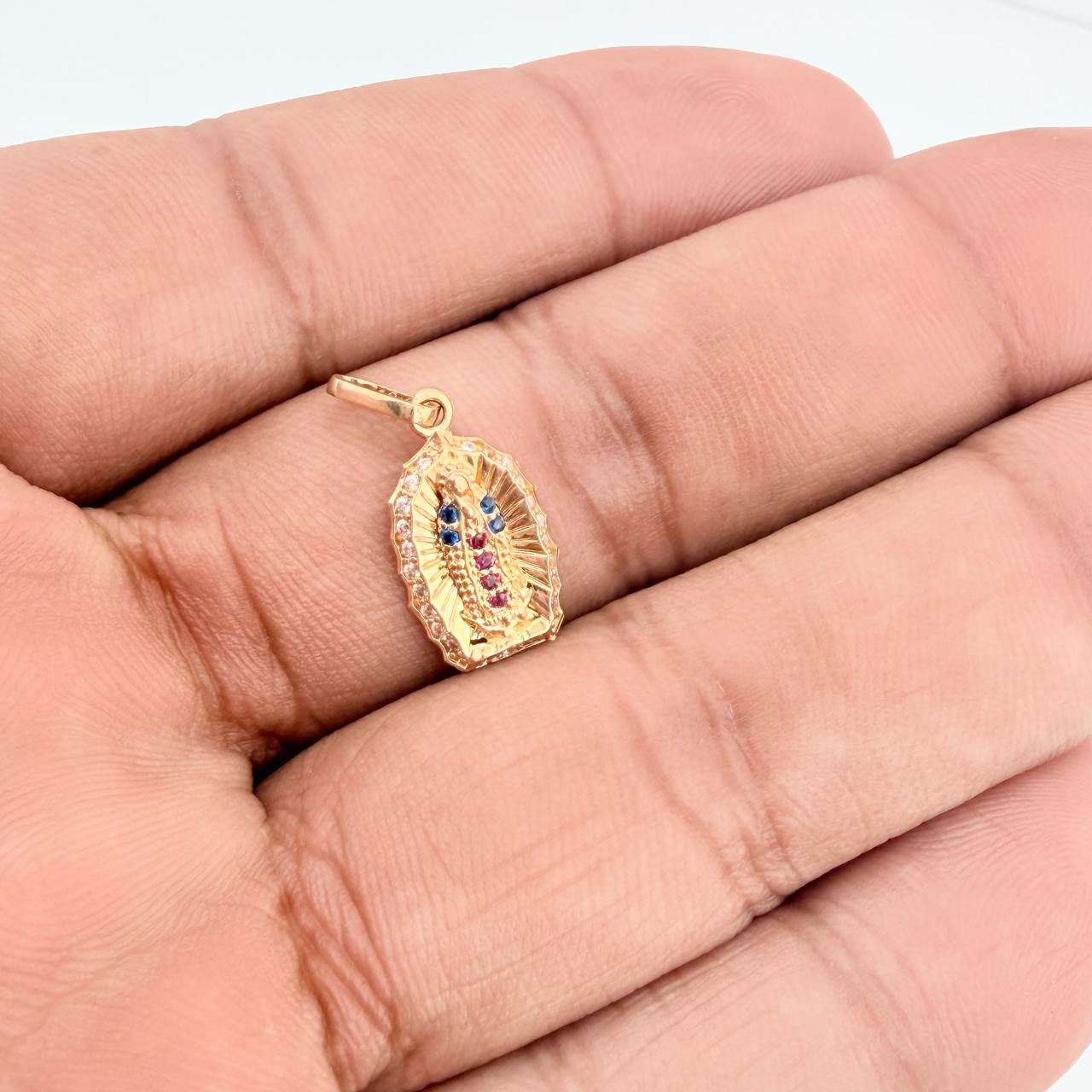 Our Lady of Guadalupe Pendant 1.25gr / 3/4 in / Yellow Gold 18K &