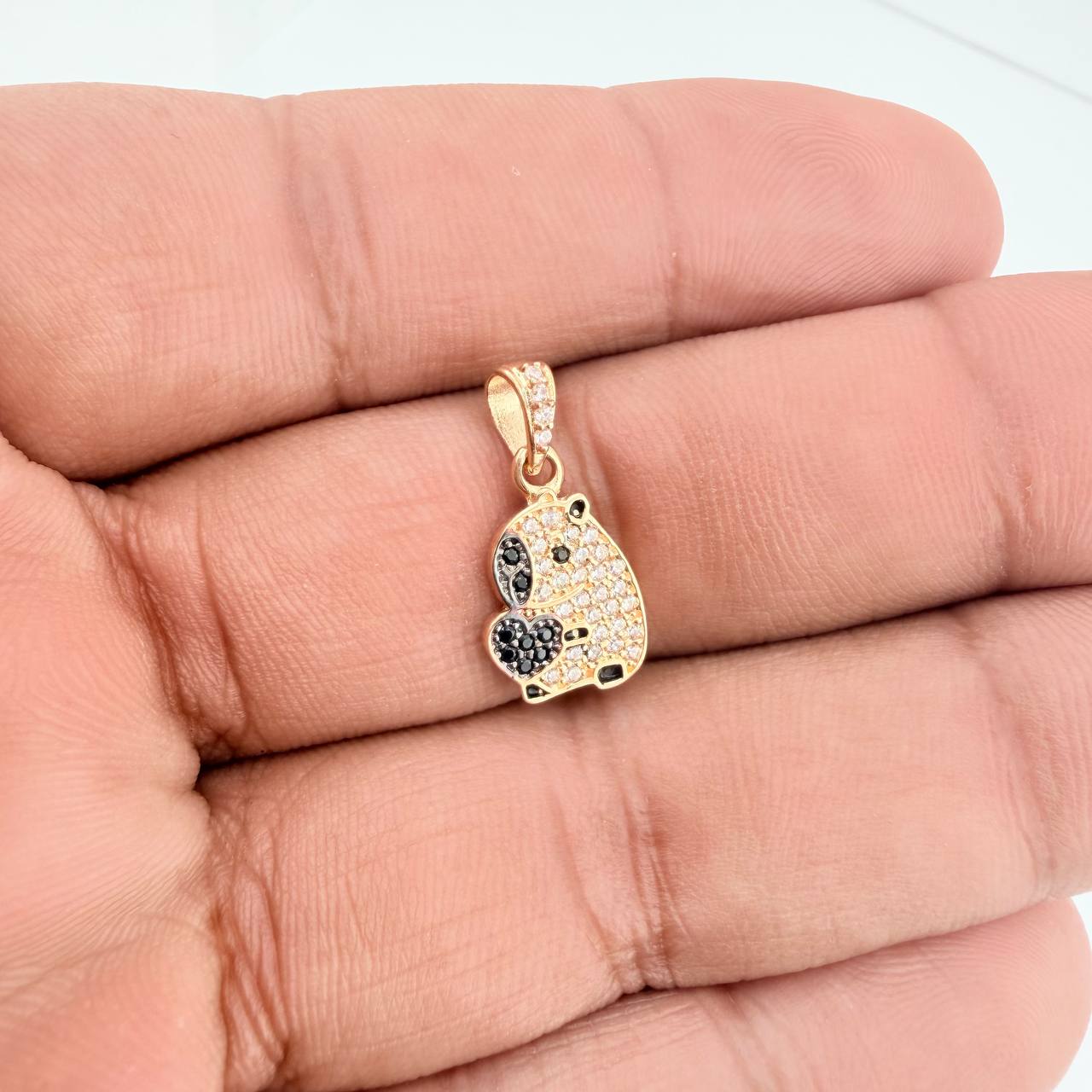 Dije Capibara 1.5gr / 3/4 in / Dos Oros Negro Amarillo 18K &