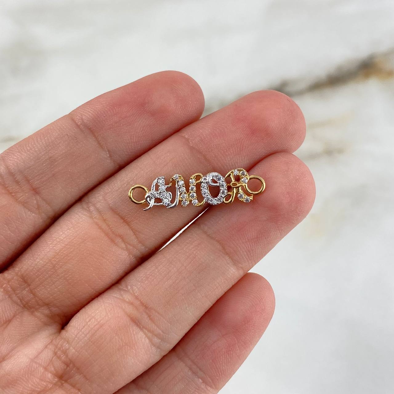 Charm Love 0.9gr / 2.5cm / White Zircons Two Yellow White Golds ©