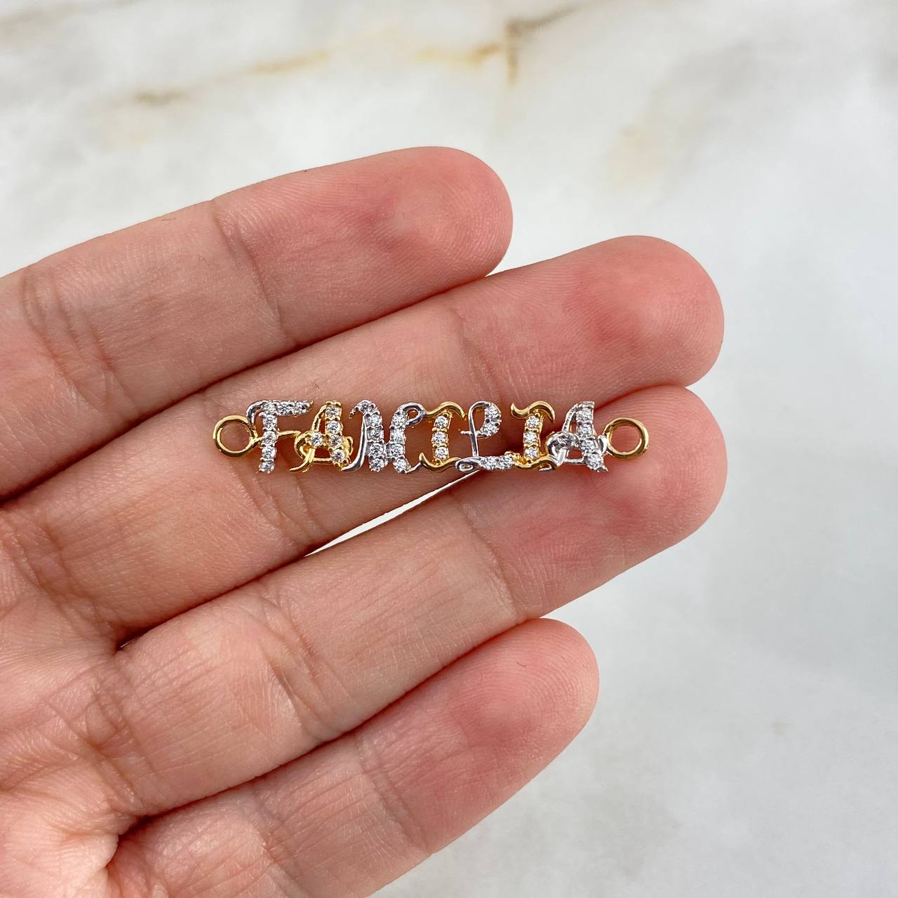 Charm Family 1.3gr / 3.5cm / White Zircons Two Yellow White Gold ©