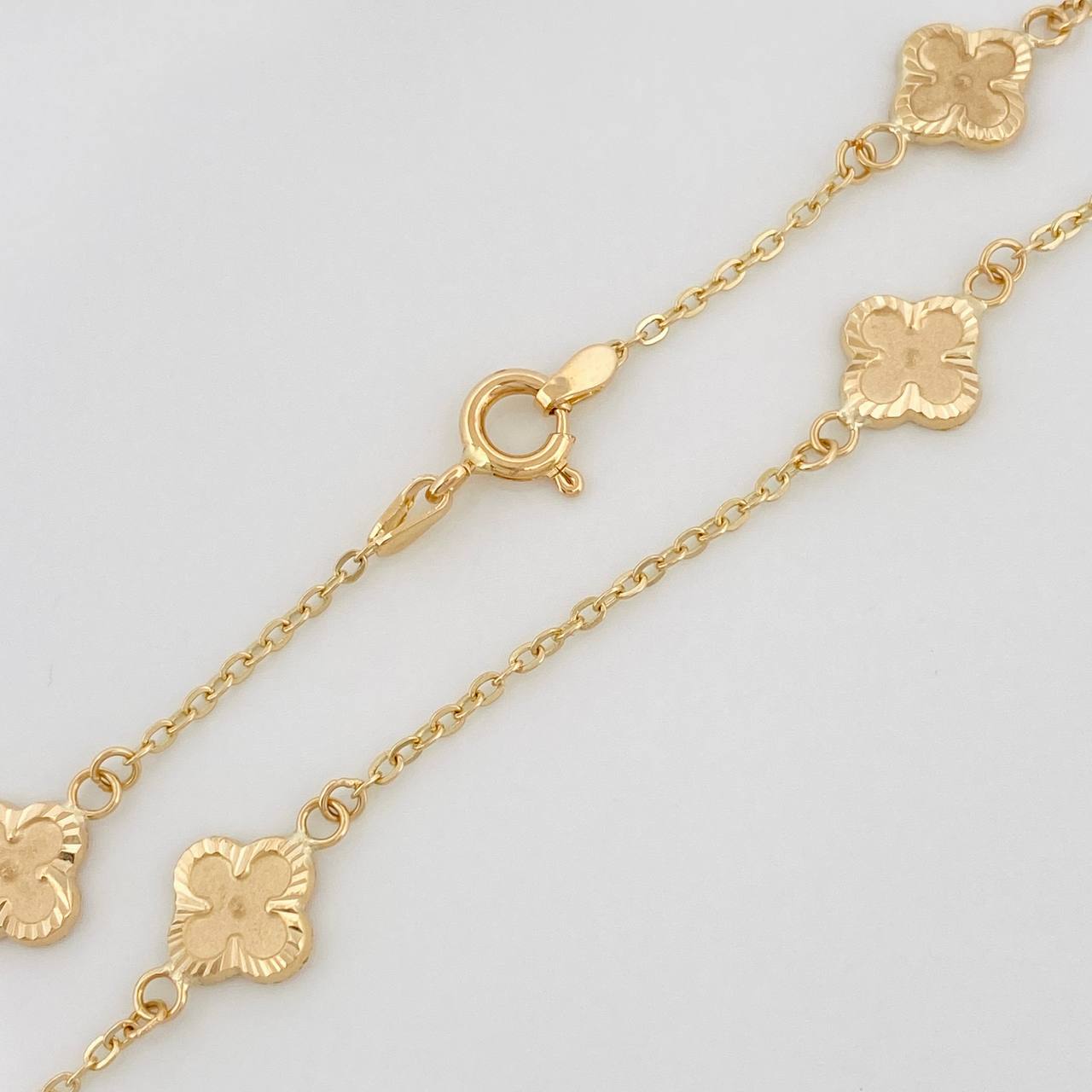 Pulso Trebol Aro Seguido 2.3gr / 7 1/2 in / 1.45mm Oro Amarillo 18K &