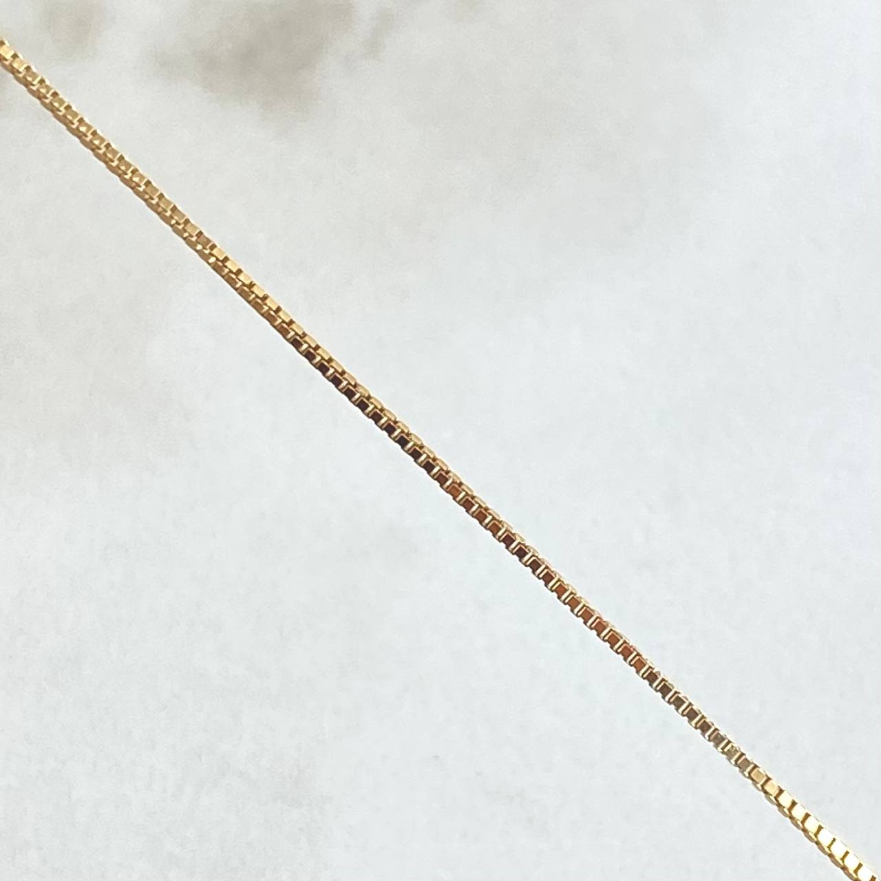 Venetian Chain 1.9gr / 23.6in / +3 18K Gold *