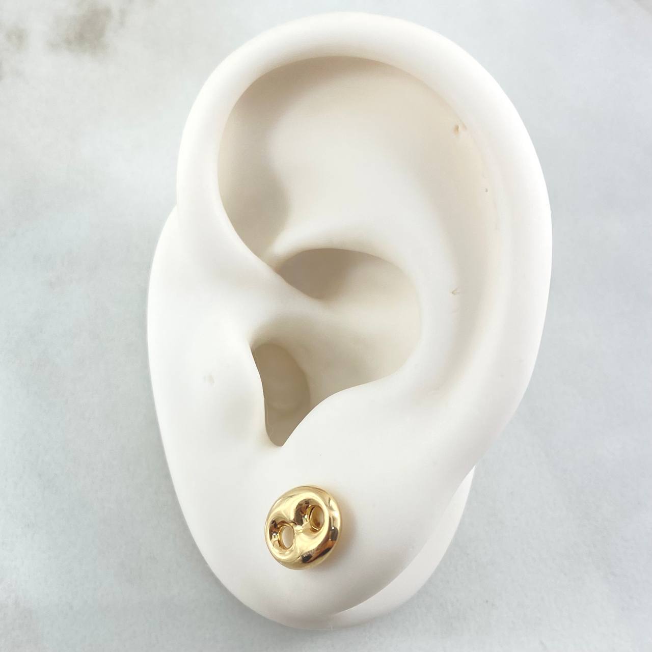 Stud Earrings GC 0.85gr / 18K Gold *