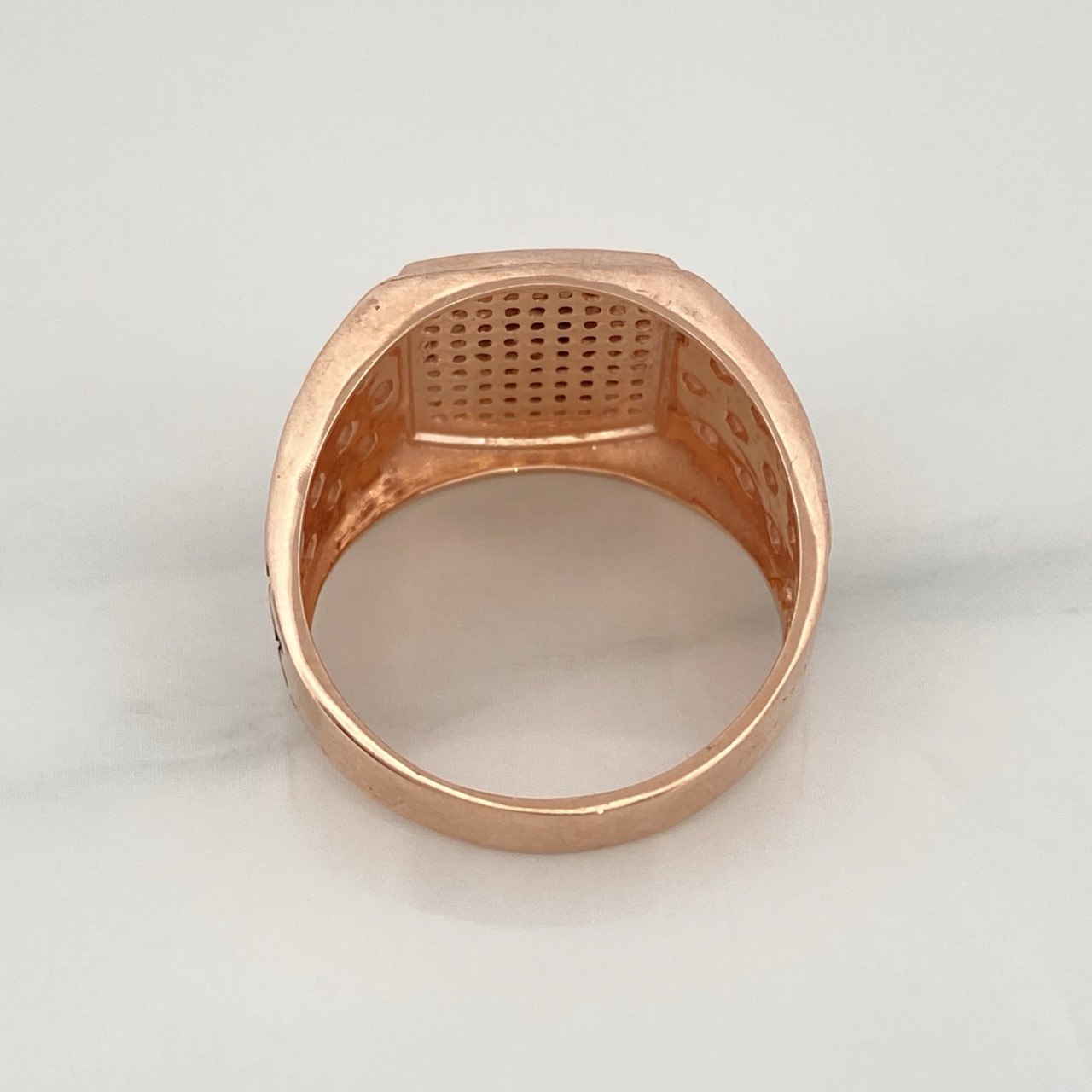 Horse Signet Ring 9.65g / T11 Two Golds Black Rose 18K
