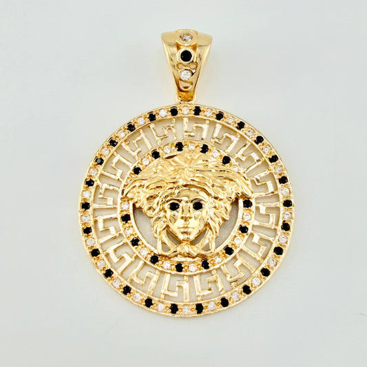 Dije Medusa 6.7gr / 1 1/2 in / Oro Amarillo 18K