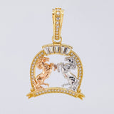 Pendant Horseshoe Plate Horses 4.5gr / 1 1/4 in / Three Golds 18K