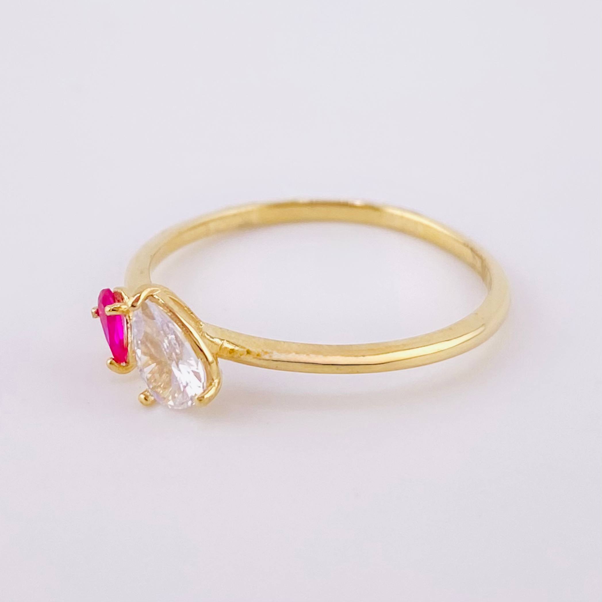 Anillo Gota 1.75gr / T8 1/4 / Oro Amarillo 18K ©