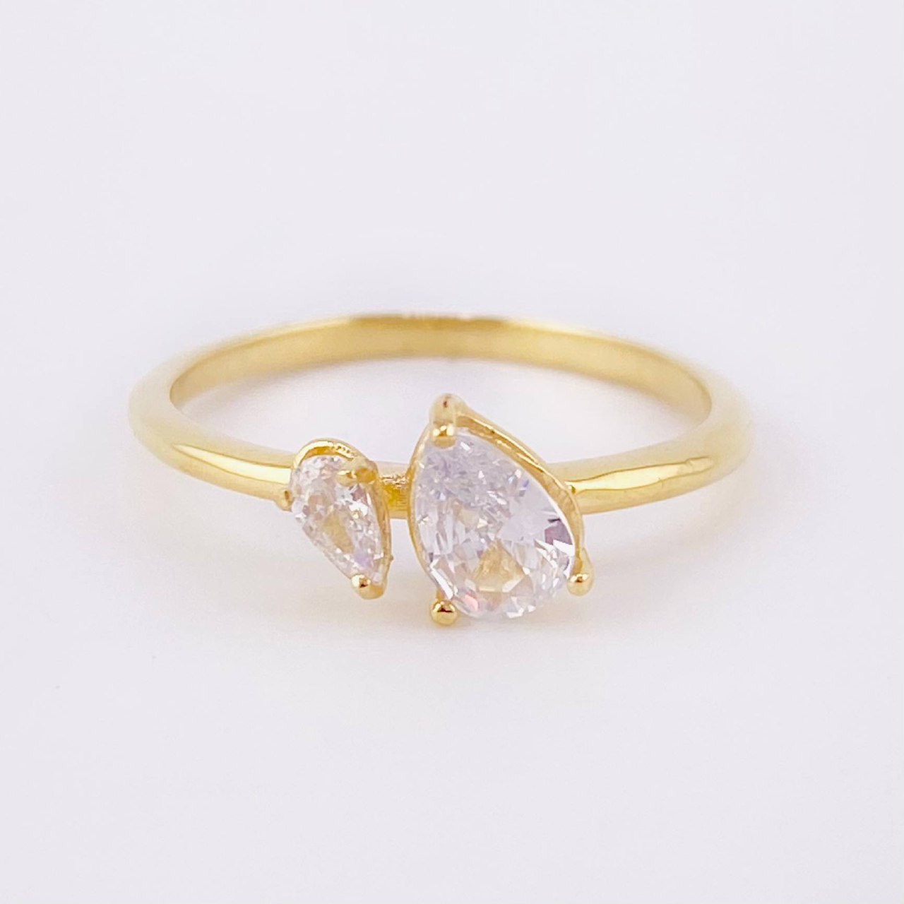 Anillo Gota 1.8gr / T6 / Oro Amarillo 18K ©