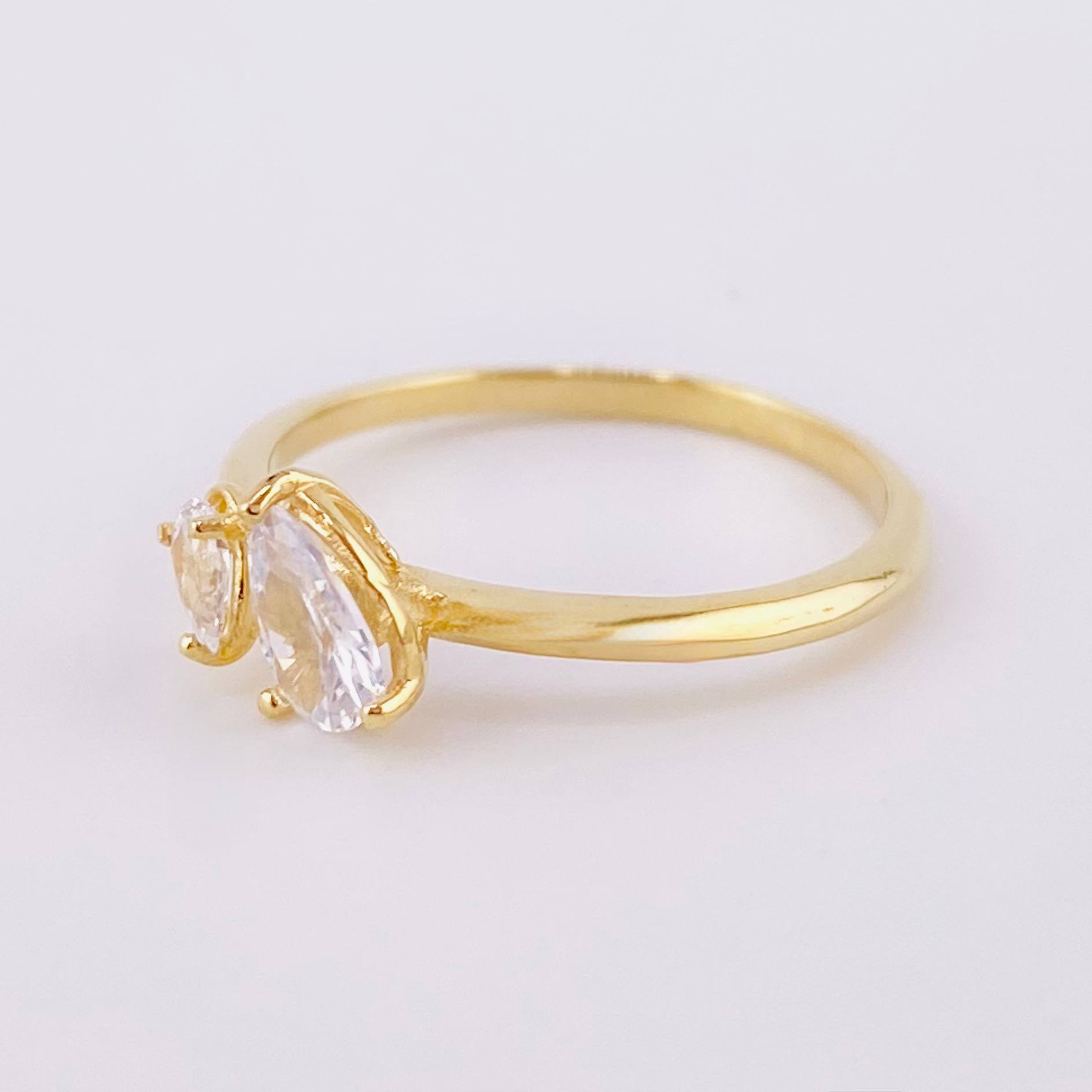 Anillo Gota 1.6gr / T6 / Oro Amarillo 18K ©