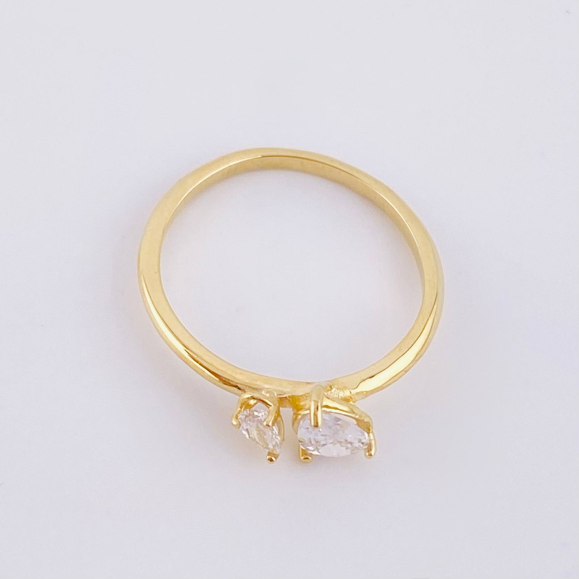 Anillo Gota 1.6gr / T8 / Oro Amarillo 18K ©