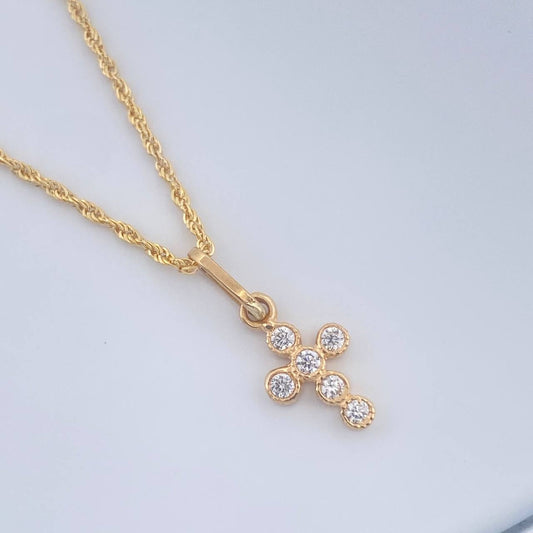 Set Cadena y Dije Lazo + Cruz 1.45gr / 15 3/4 in / Oro Amarillo 18K &