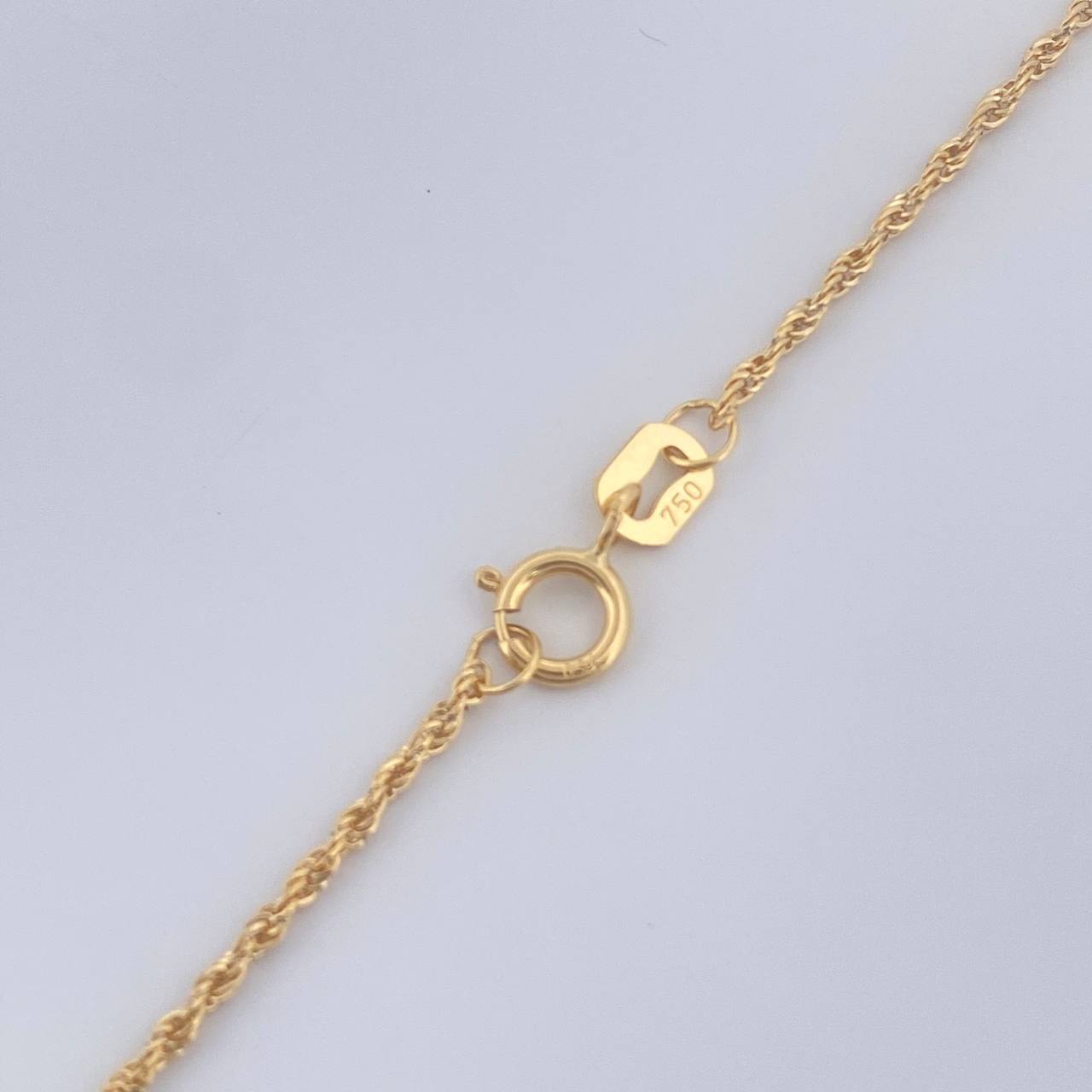 Set Cadena y Dije Lazo + Luna 1.5gr / 17 1/2 in / Oro Amarillo 18K &