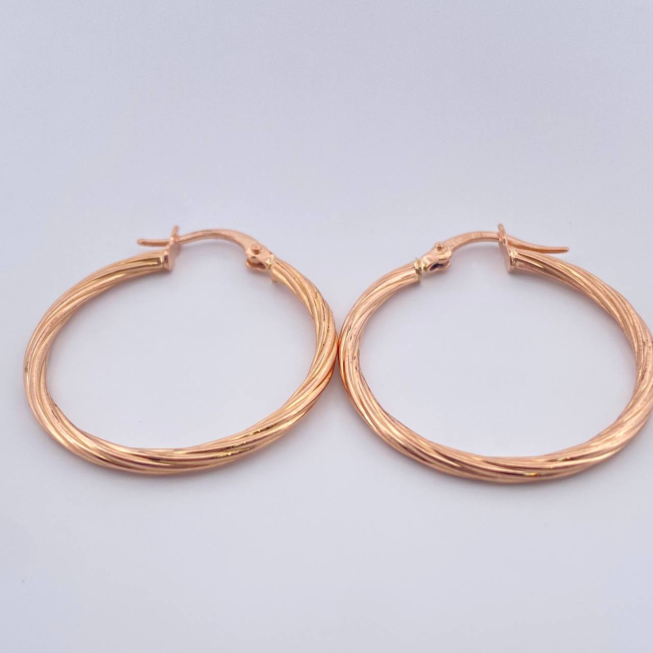 Candongas Lore 1.65gr / 1 1/4 in / Oro Rosa 18K $
