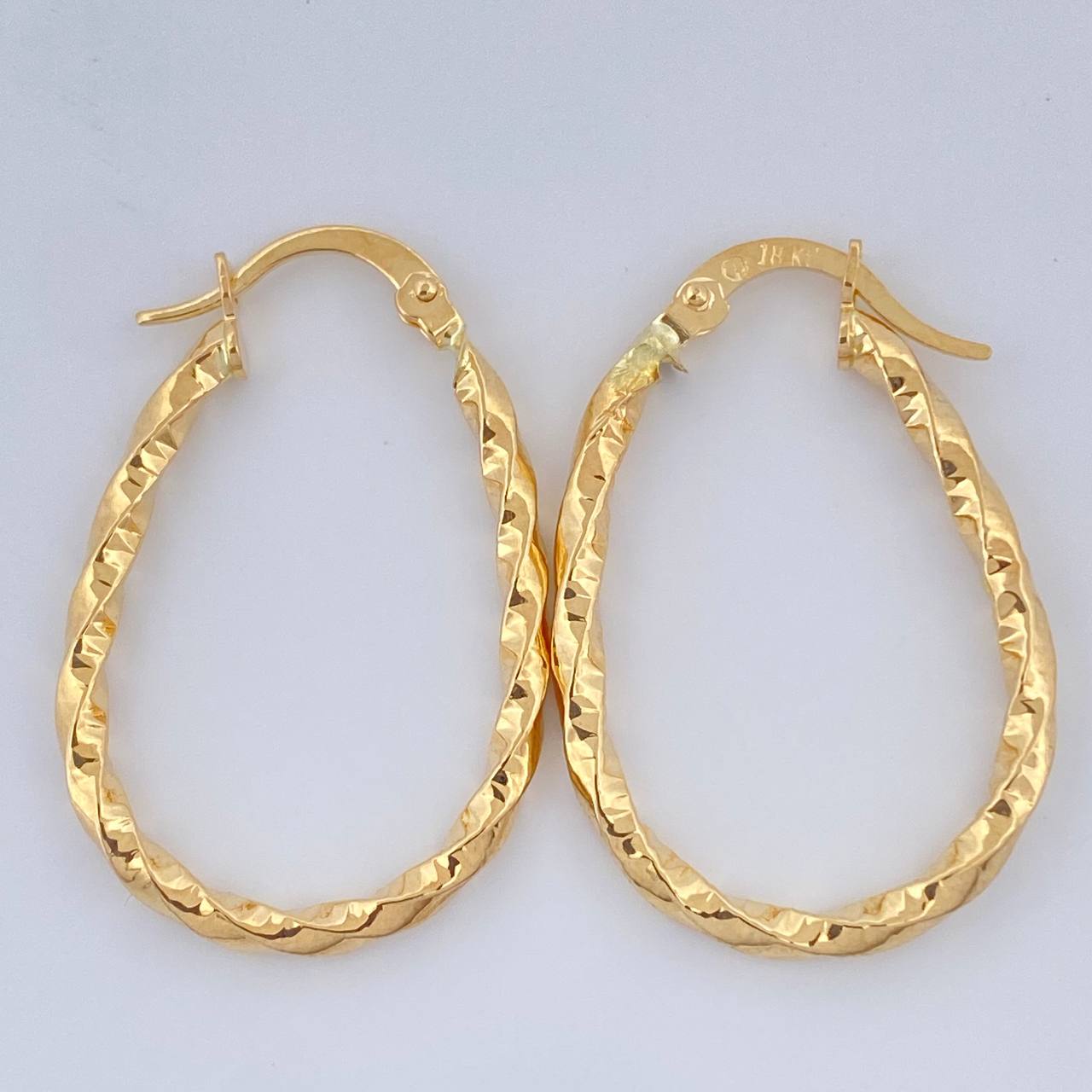 Candongas Dyla 1.45gr / 1 1/4 in / Oro Amarillo 18K $