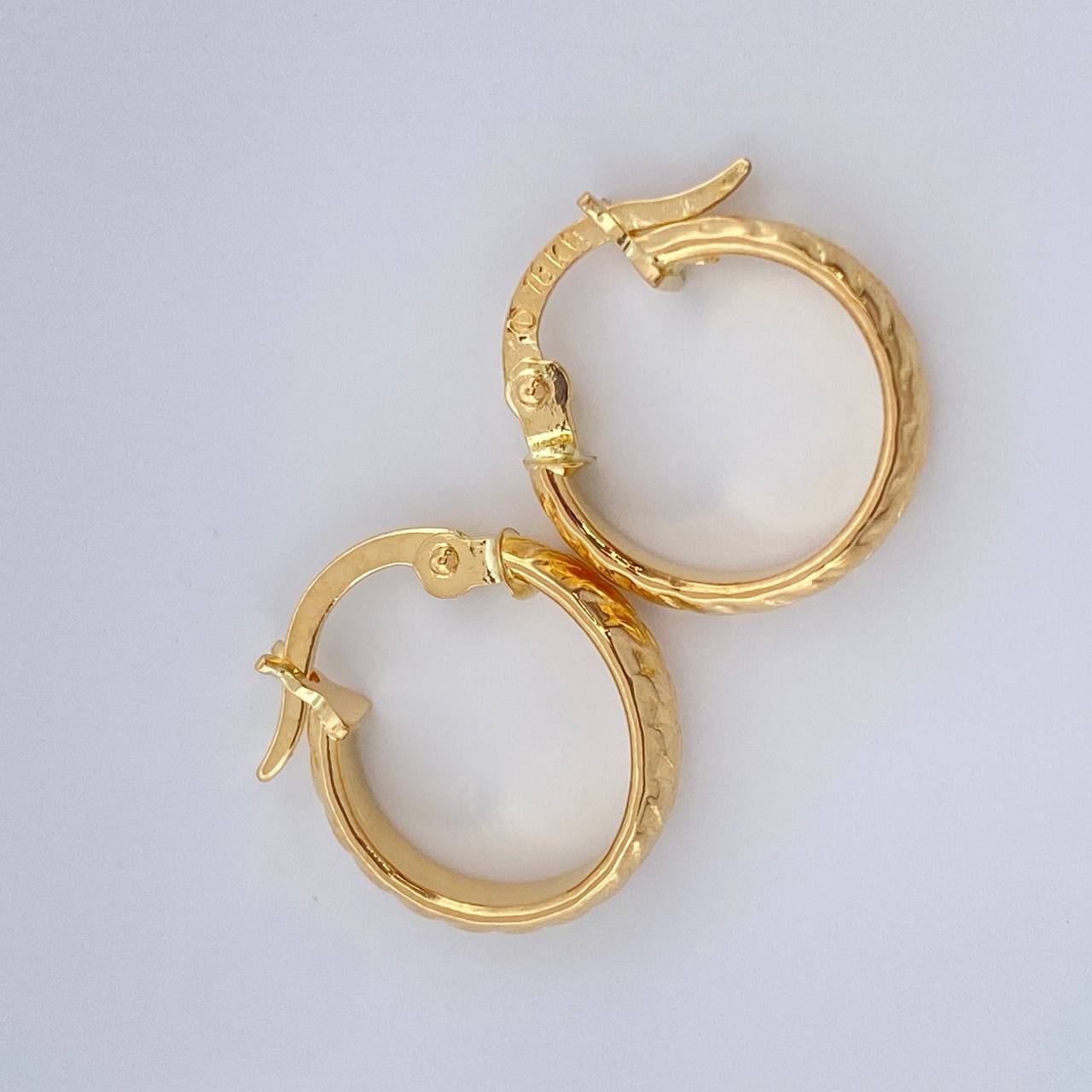 Candongas Kuki 0.9gr / 1/2 in / Oro Amarillo 18K $