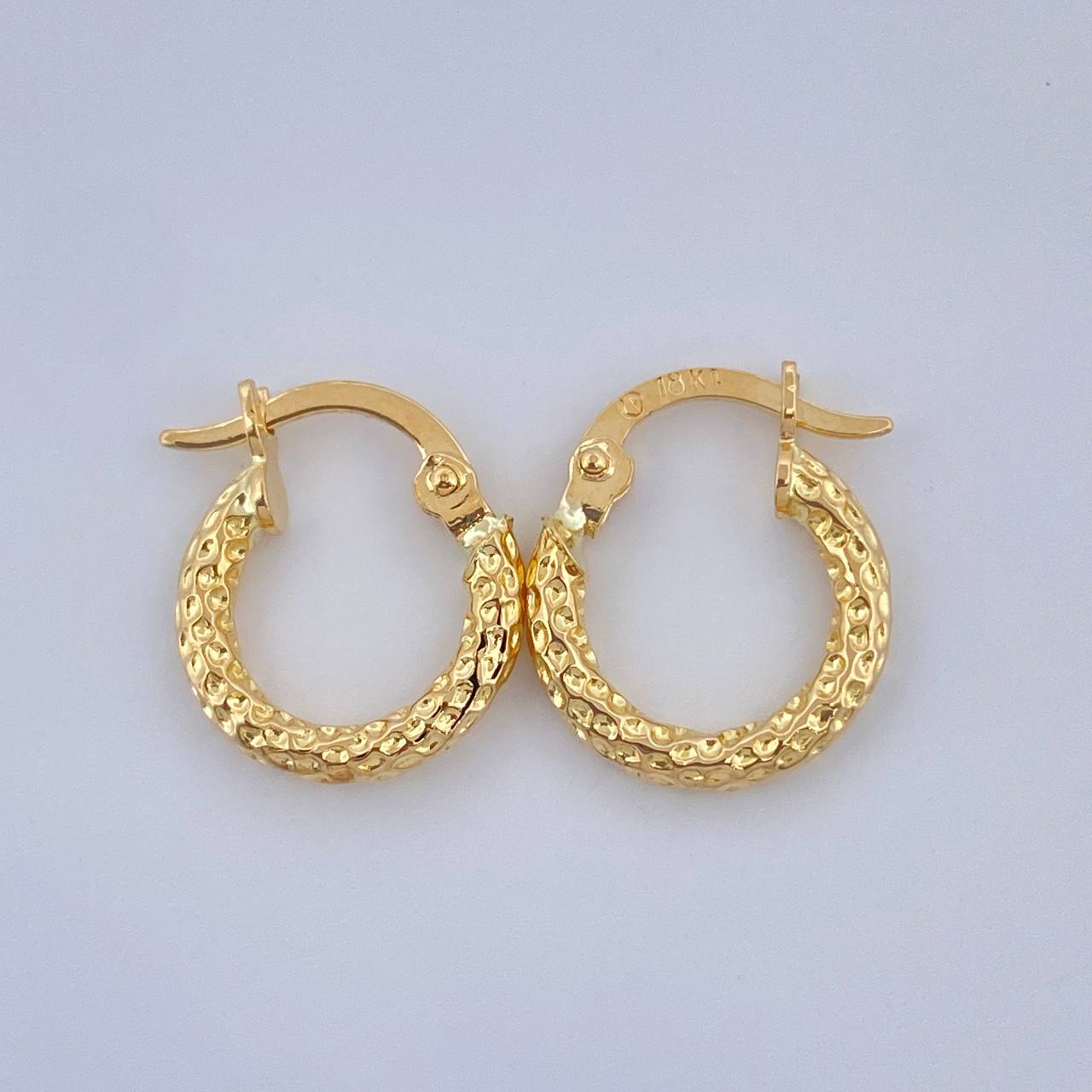 Candongas Carly 0.9gr / 1/2 in / Oro Amarillo 18K $
