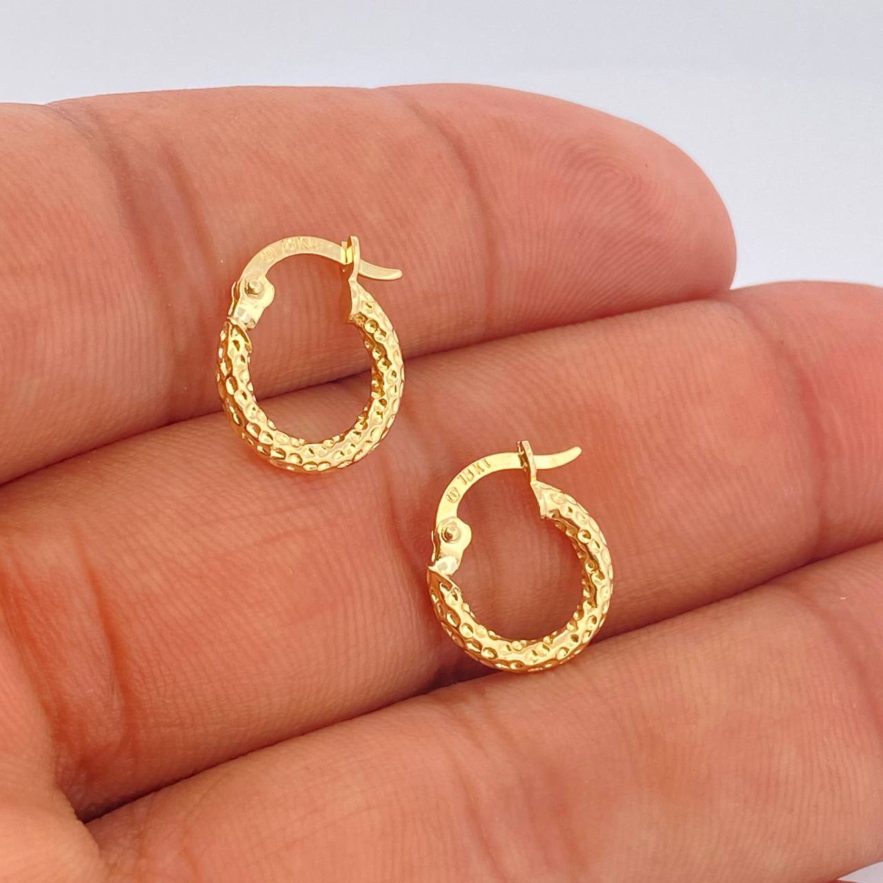 Candongas Carly 0.9gr / 1/2 in / Oro Amarillo 18K $