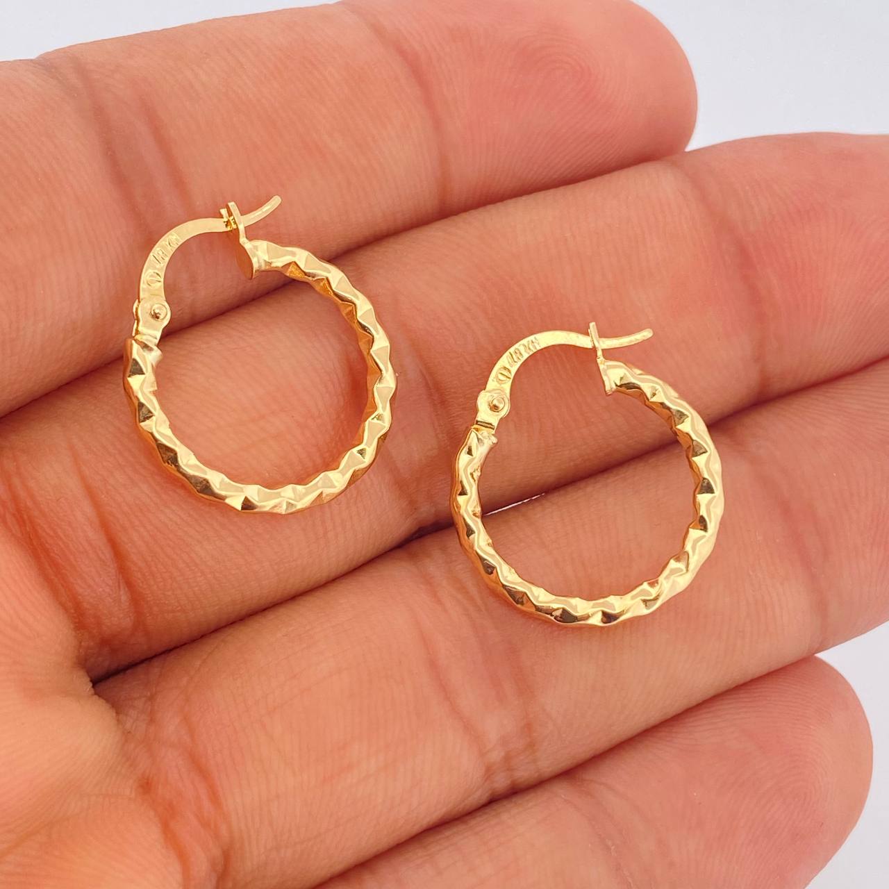 Candongas Iris 1.4gr / 3/4 in / Oro Amarillo 18K $