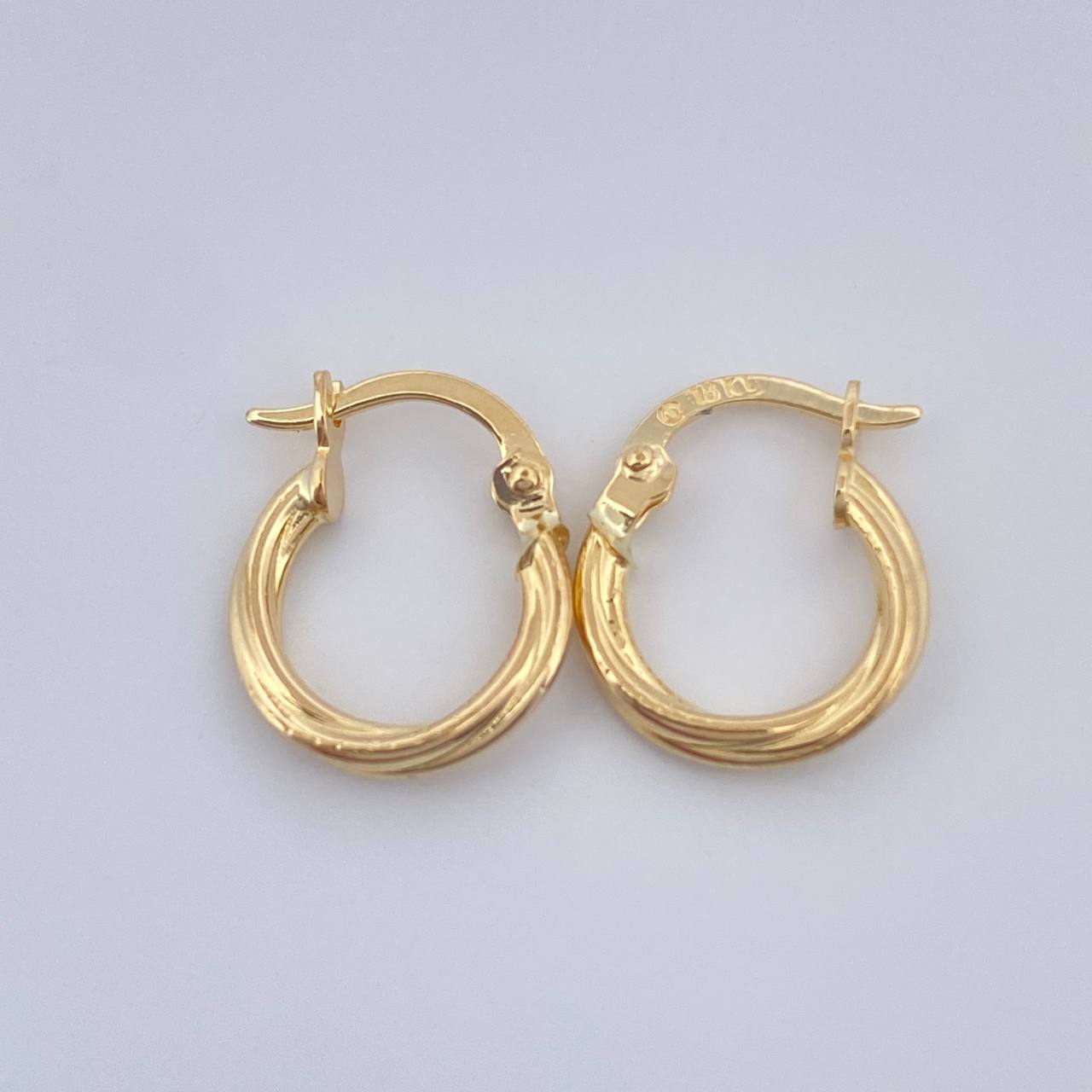 Candongas Lola 0.85gr / 1/2 in / Oro Amarillo 18K $