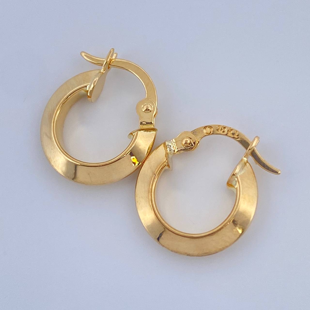Candongas Clau 1.15gr / 1/2 in / Oro Amarillo 18K $