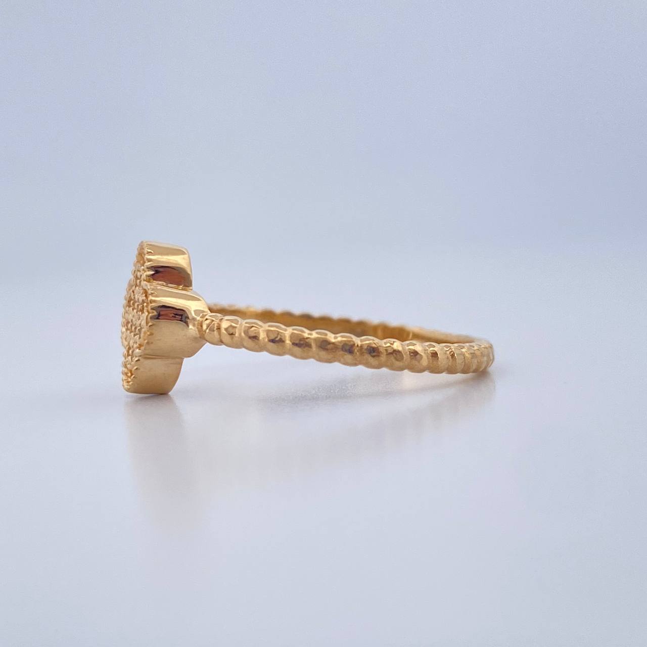 Anillo Trebol 1.95gr / T6 / Oro Amarillo 18K $
