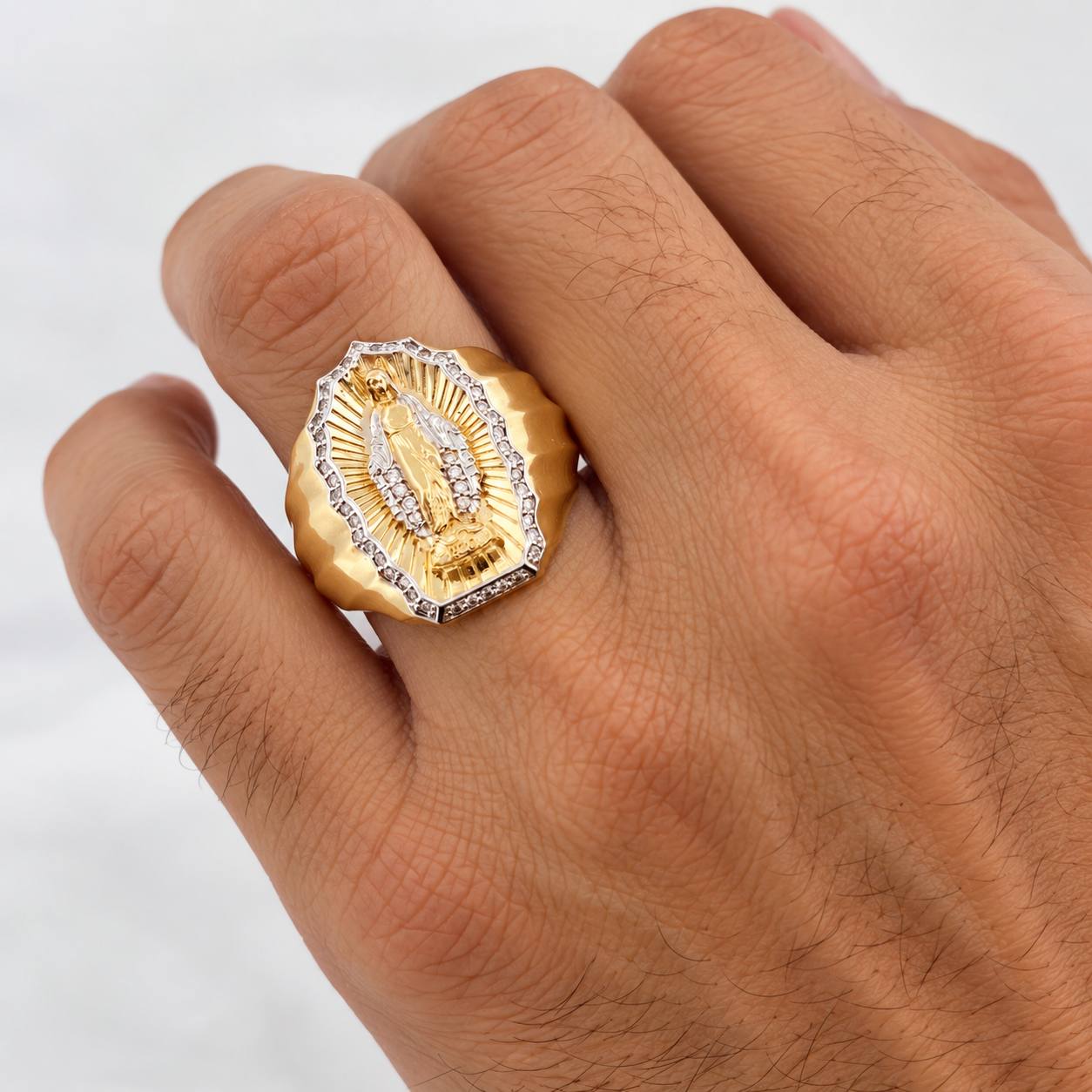 Miraculous Virgin Ring 9.35g / T9 Two Golds Yellow White 18K