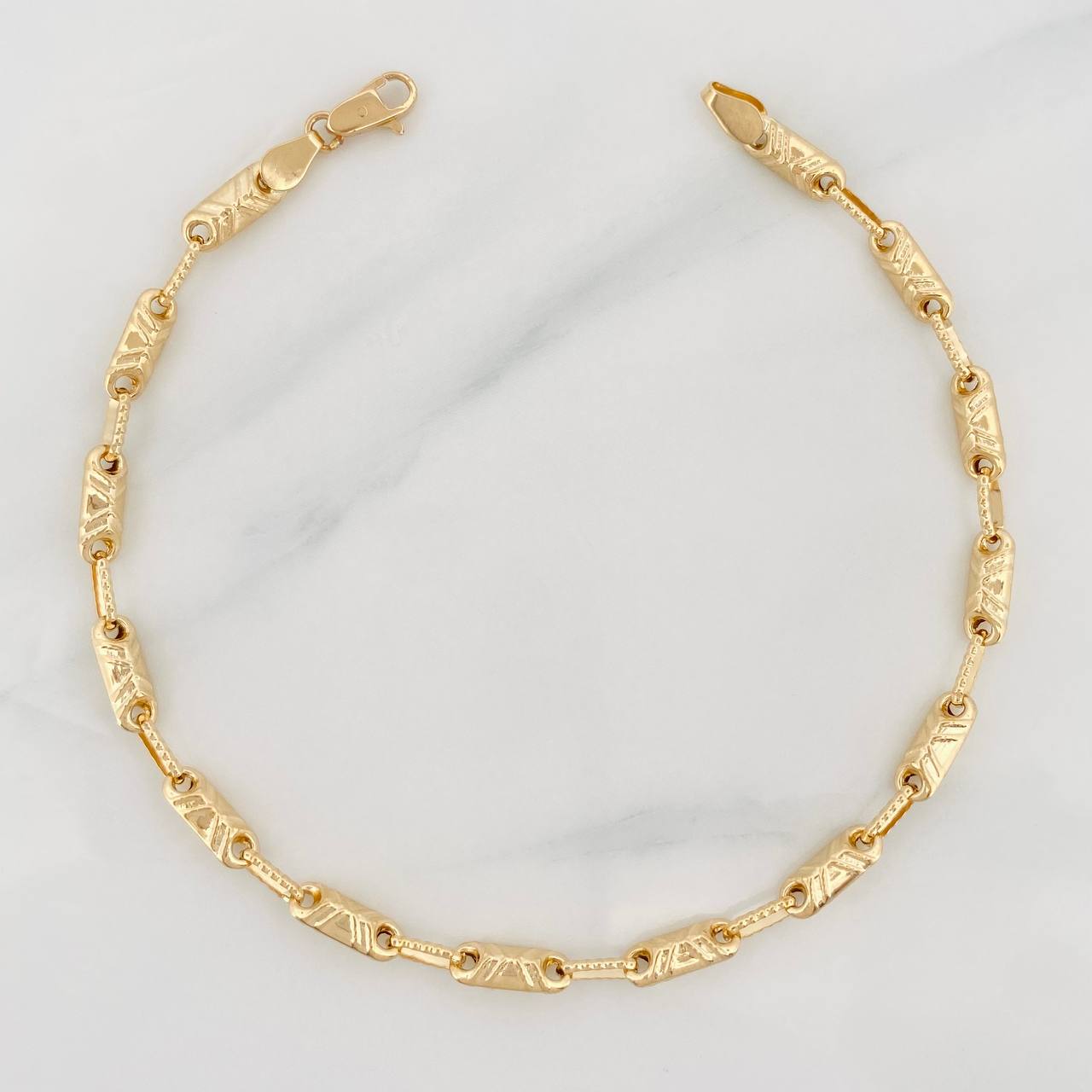 Rustic Bracelet Barrel Eclipse 4.35g / 8 1/4 in / 3.5mm Yellow Gold 18K