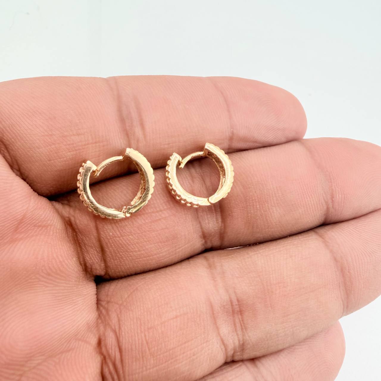 Candongas Carril Rustico 4.05gr / 1/2 in / Oro Amarillo 18K &