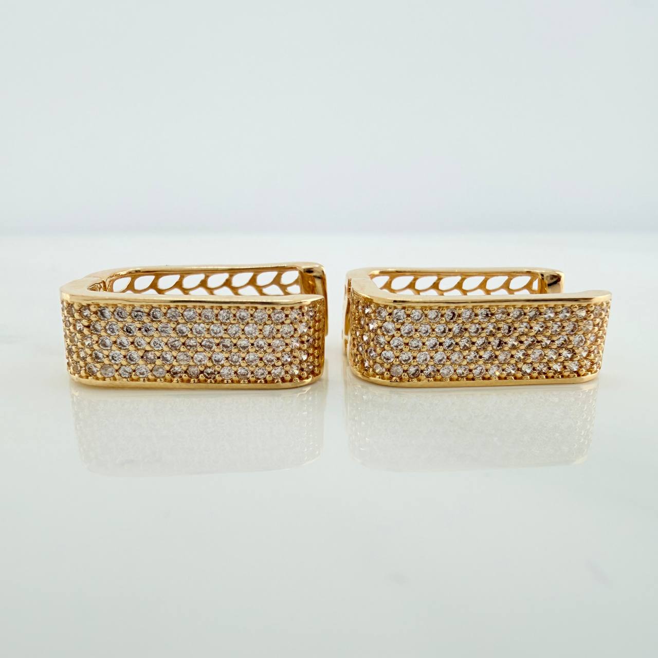 Candongas Cuadradas 7.6gr / 3/4 in / Oro Amarillo 18K $