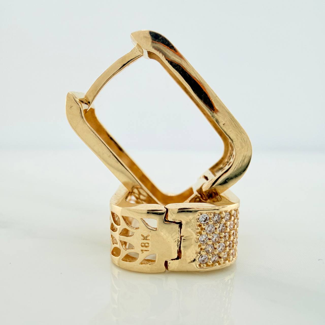 Candongas Cuadradas 7.6gr / 3/4 in / Oro Amarillo 18K $
