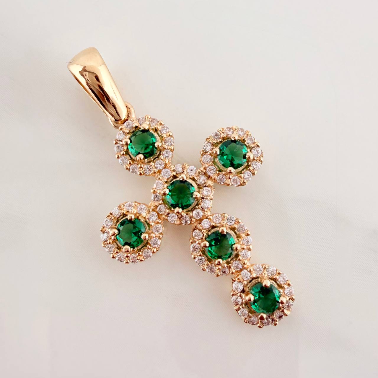 Dense Cross Pendant 3gr / 1 1/2 in / Yellow Gold 18K $