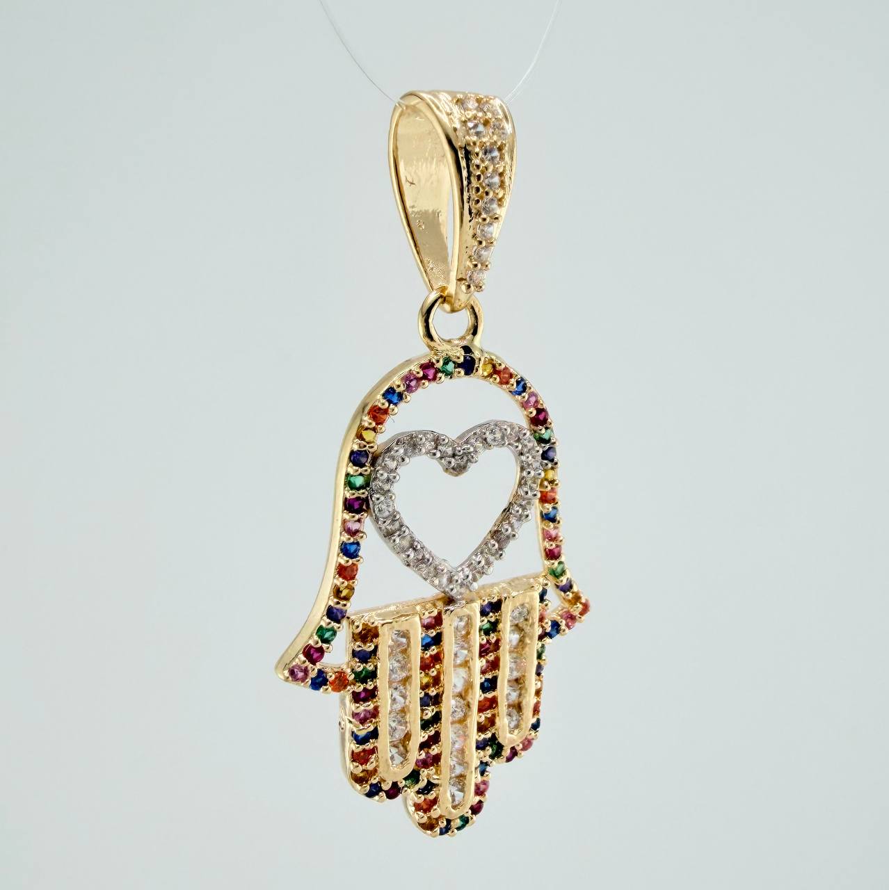 Dije Mano Hamsa Corazon 4.45gr / 1 1/2 in / Dos Oros Amarillo Blanco 18K $