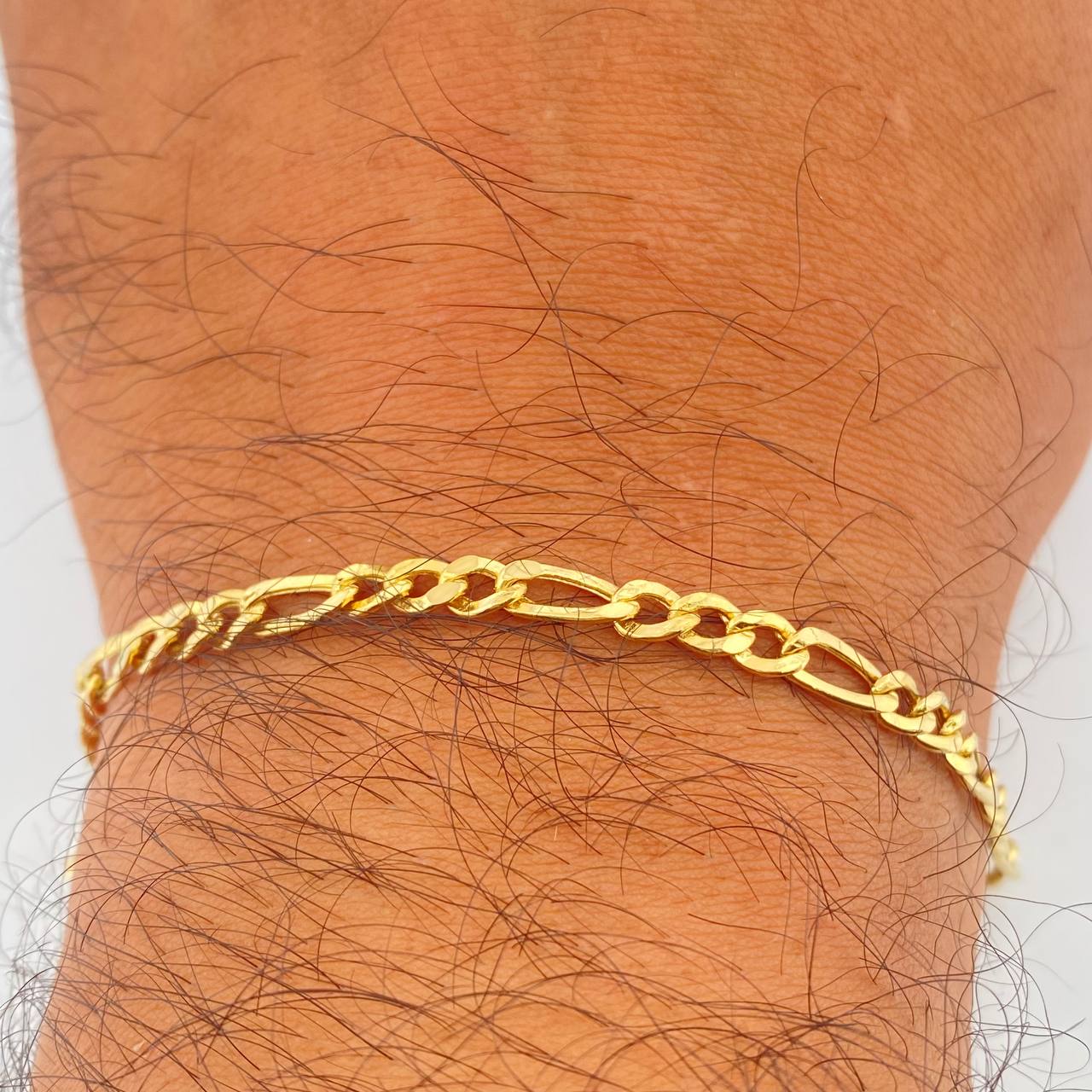 Pulso Figaro 3.55gr / 7 1/2 in / Oro Amarillo +1 18K &