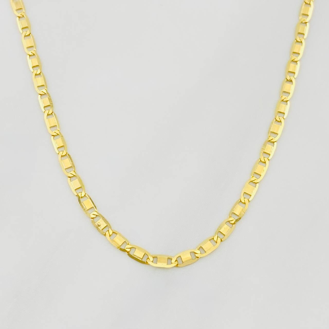 Cadena Escalera Plana 3.35g / 24 in / 1.87mm Oro Amarillo 18K