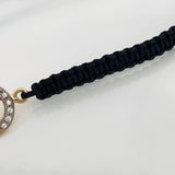 Pulsera Tejida Negra Corona 1.25gr / Tres Oros 18K &