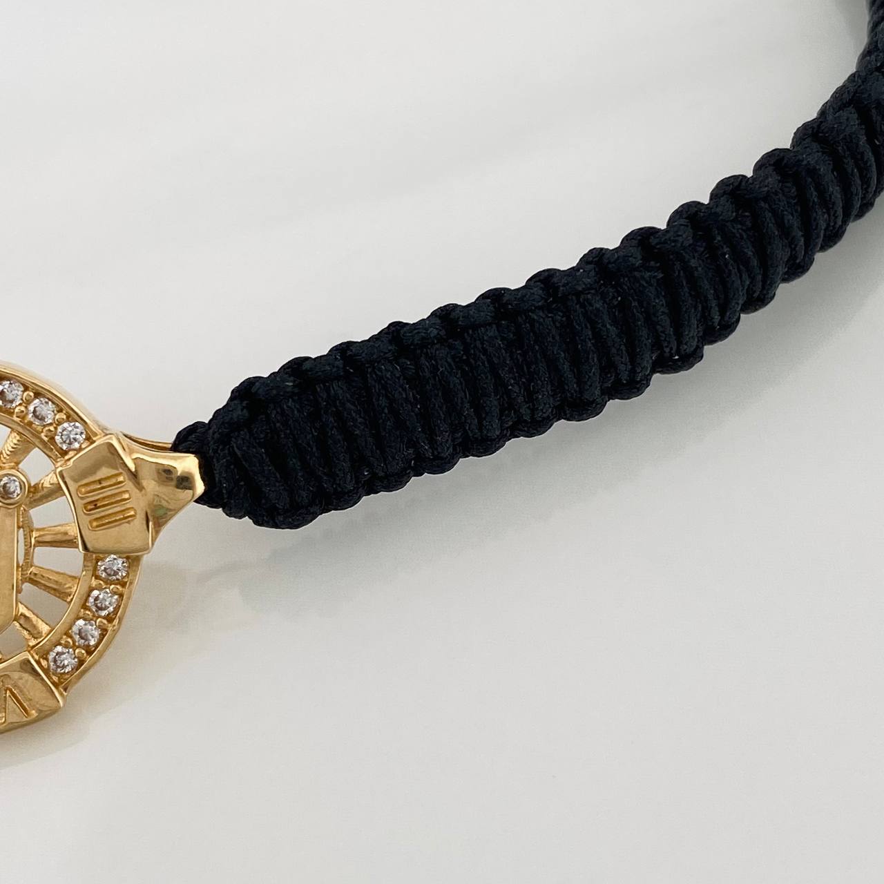 Pulsera Tejida Negra Corona 2.75gr / Oro Amarillo 18K &