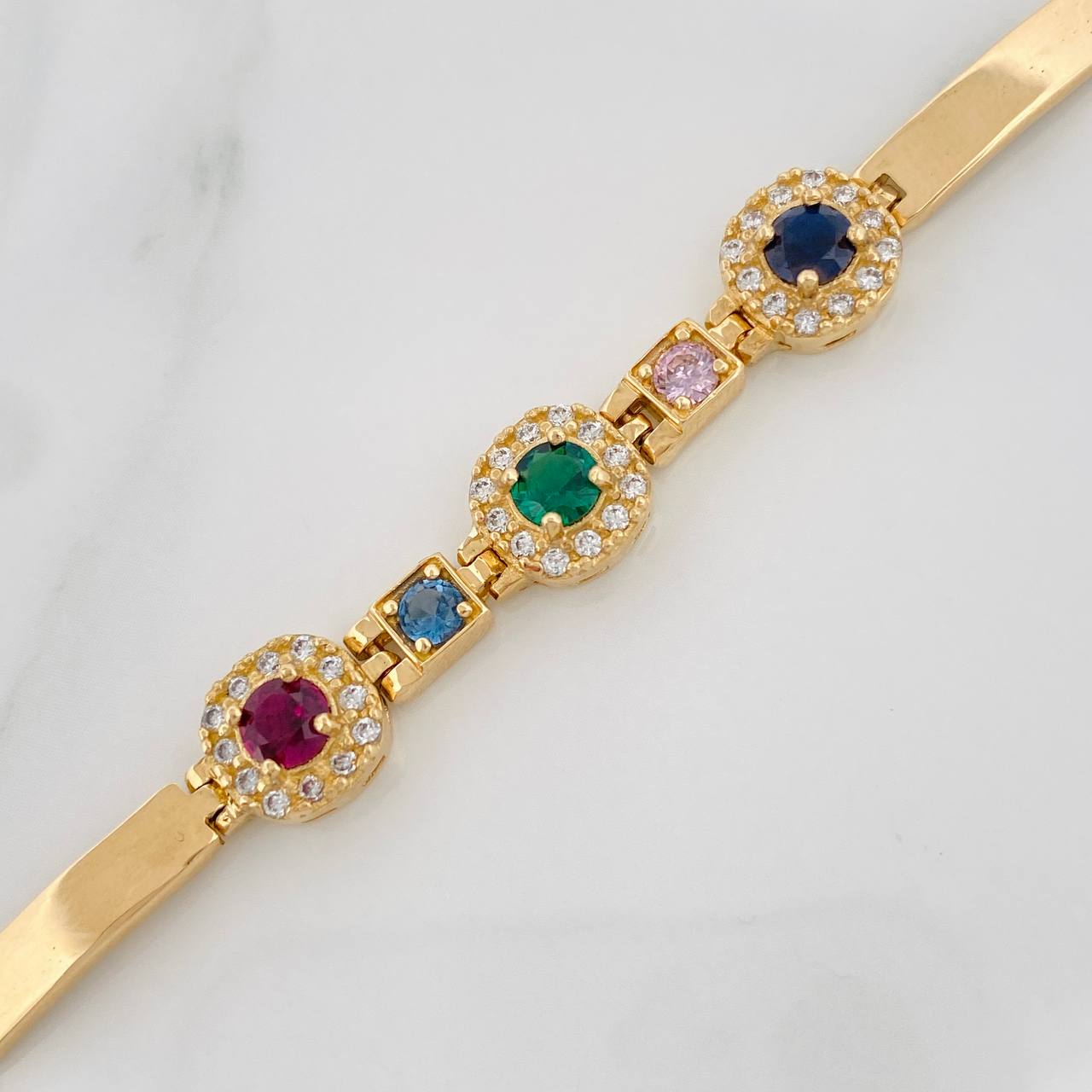 Dense Reticulated Bracelet 12.15gr / 7 1/4 in / 18K Yellow Gold $