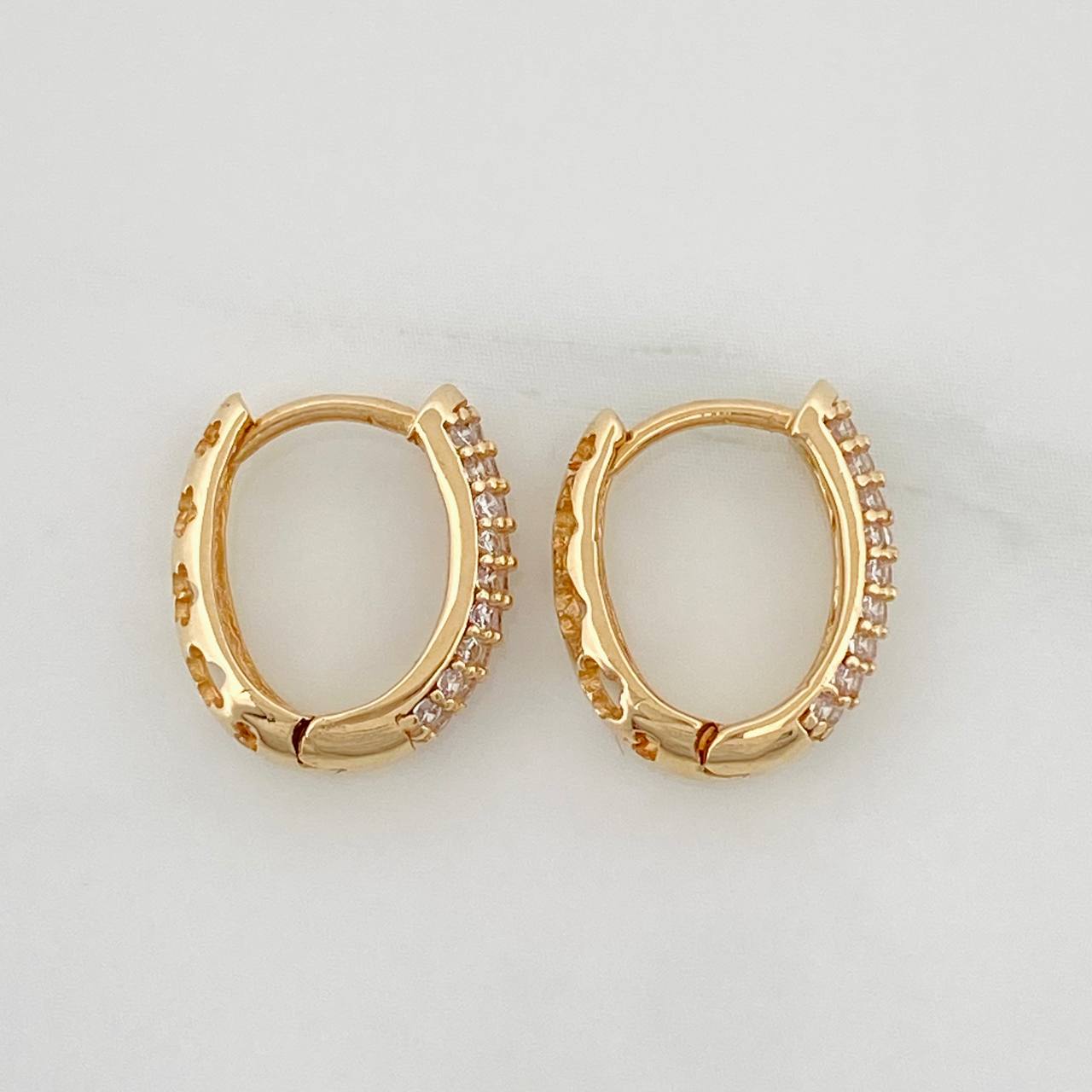 Candongas Triple Carril 2.2gr / 1/2 in / Oro Amarillo 18K %