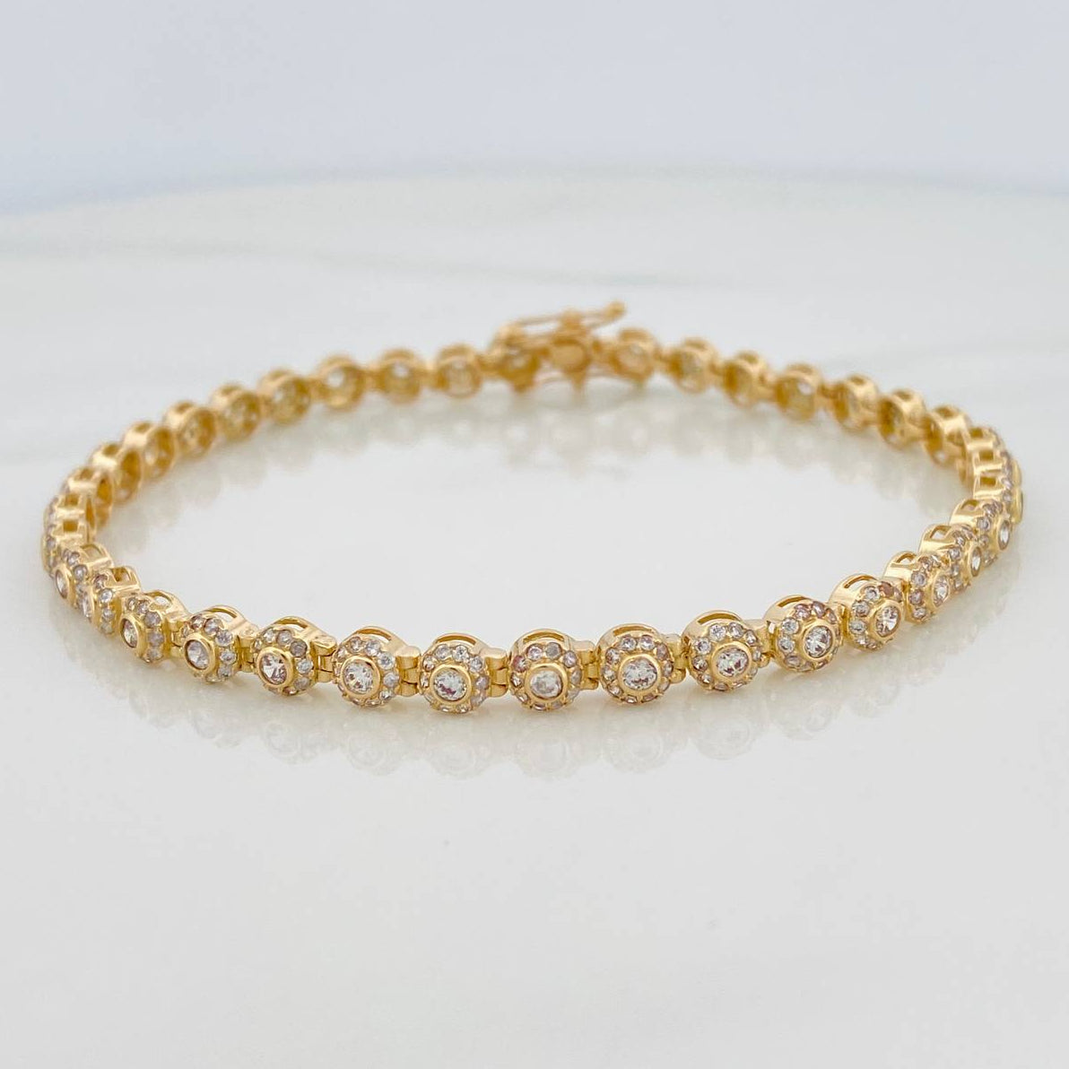 Tennis Bracelet 9.55 g / 7 3/4 in / 4.54 mm 18K Yellow Gold
