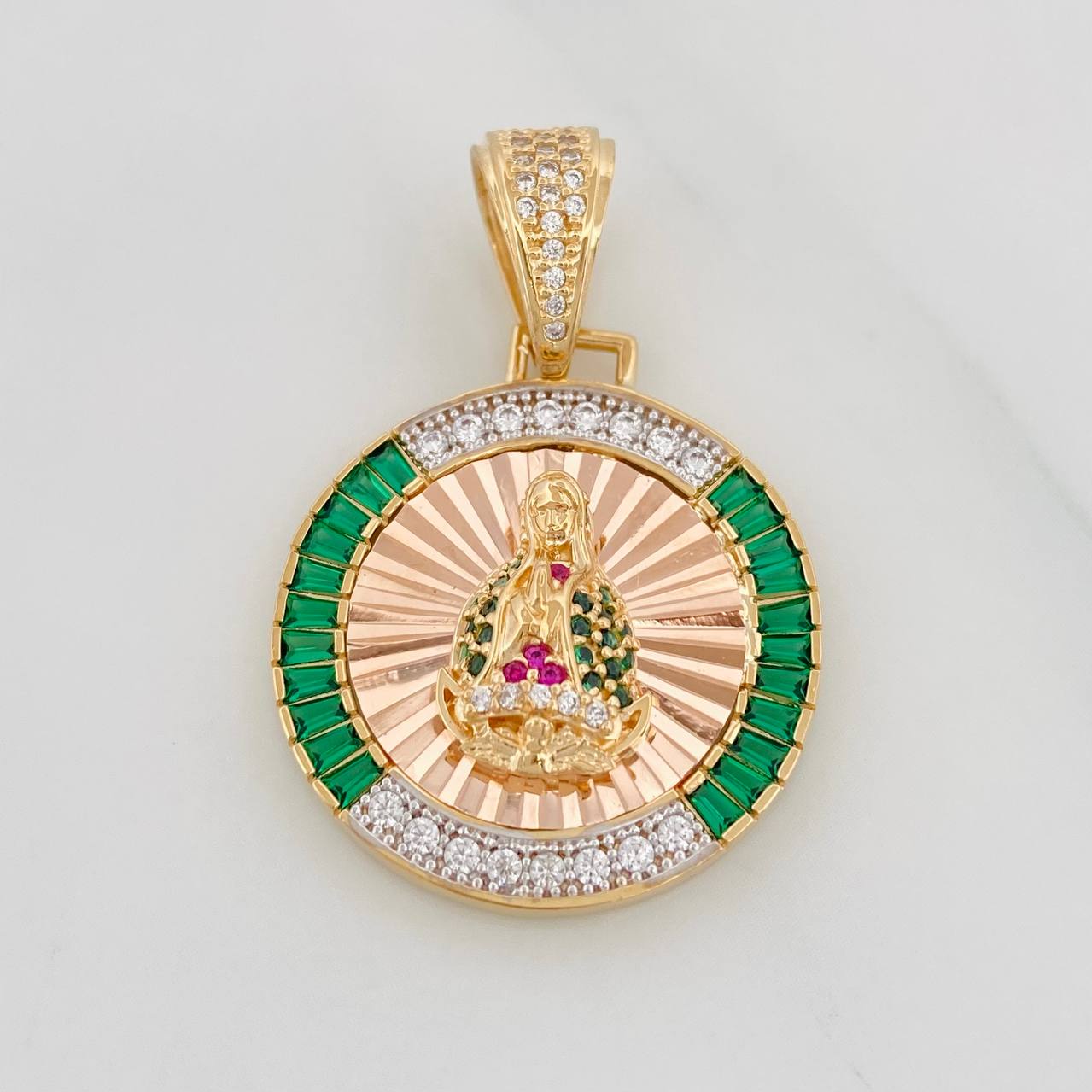 Dije Virgen de Guadalupe 6.75g / 1 1/2 in Tres Oros 18K