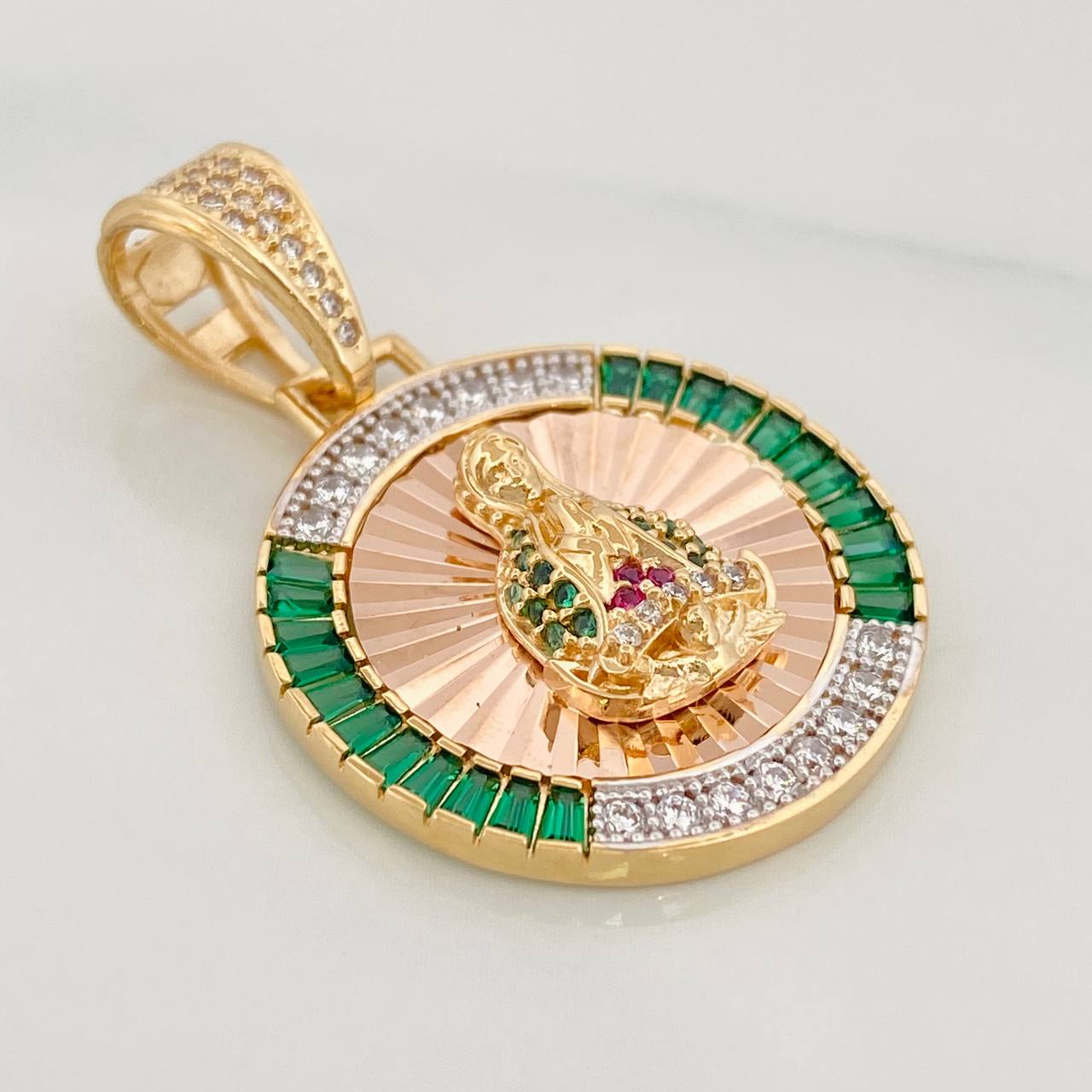Dije Virgen de Guadalupe 6.75g / 1 1/2 in Tres Oros 18K